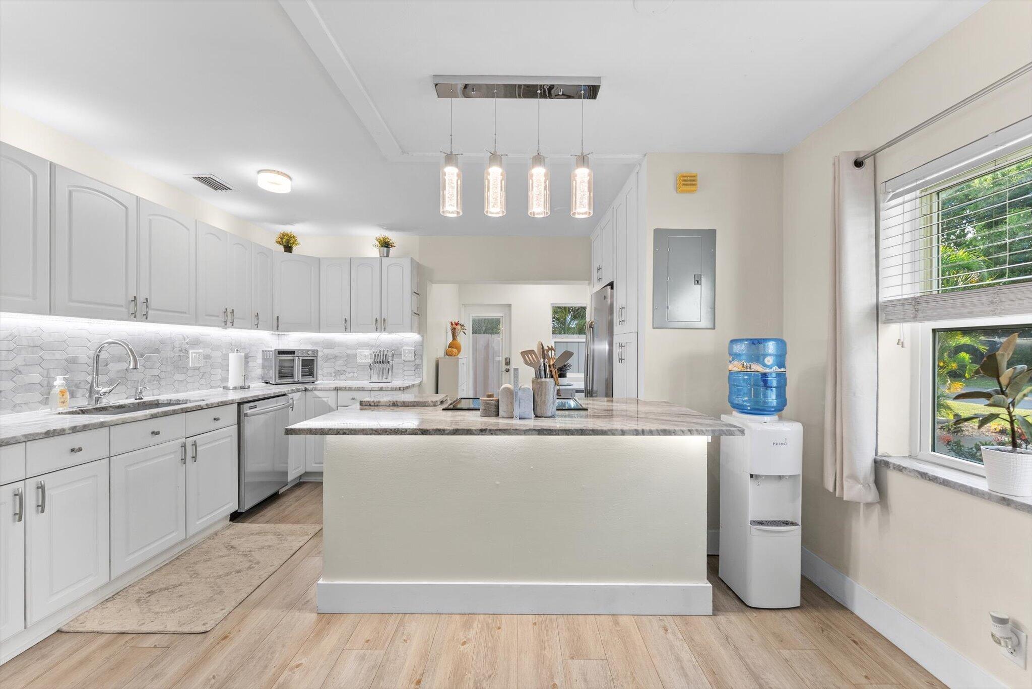 RESUB OF POR OF NORFOLK GARDENS - Residential