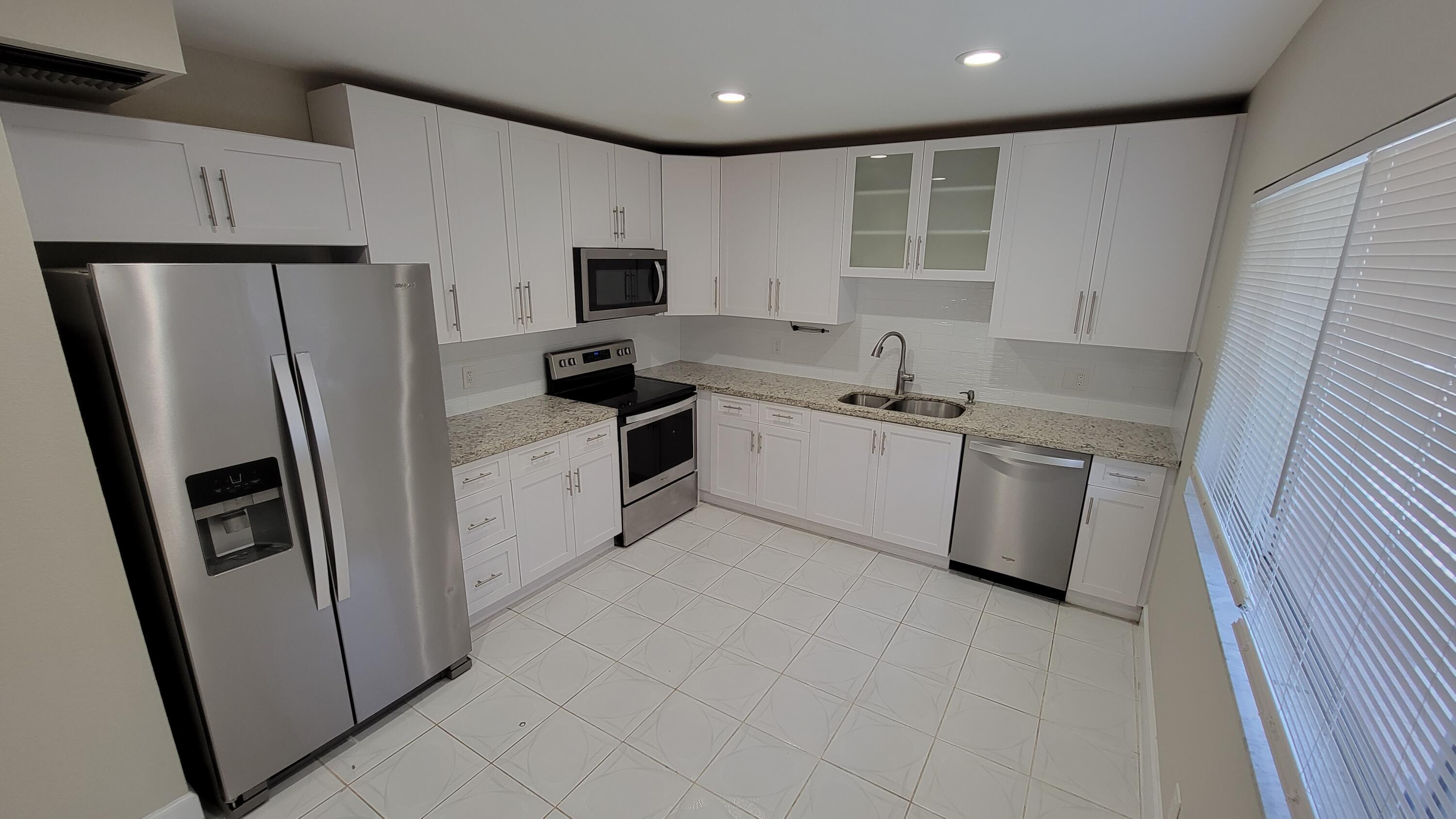 MARINER IV CONDO - Residential Lease