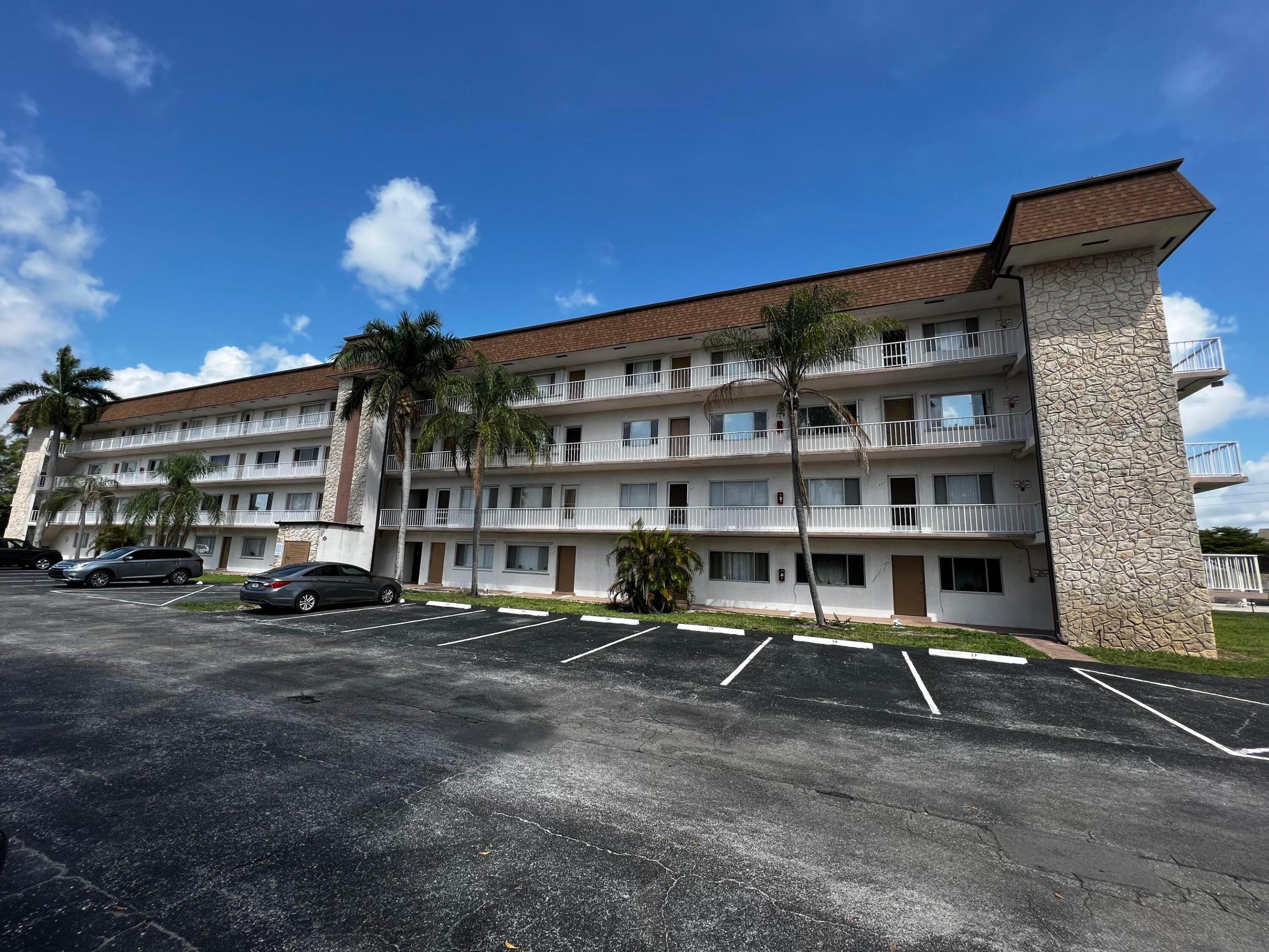 MARINER IV CONDO - Residential Lease