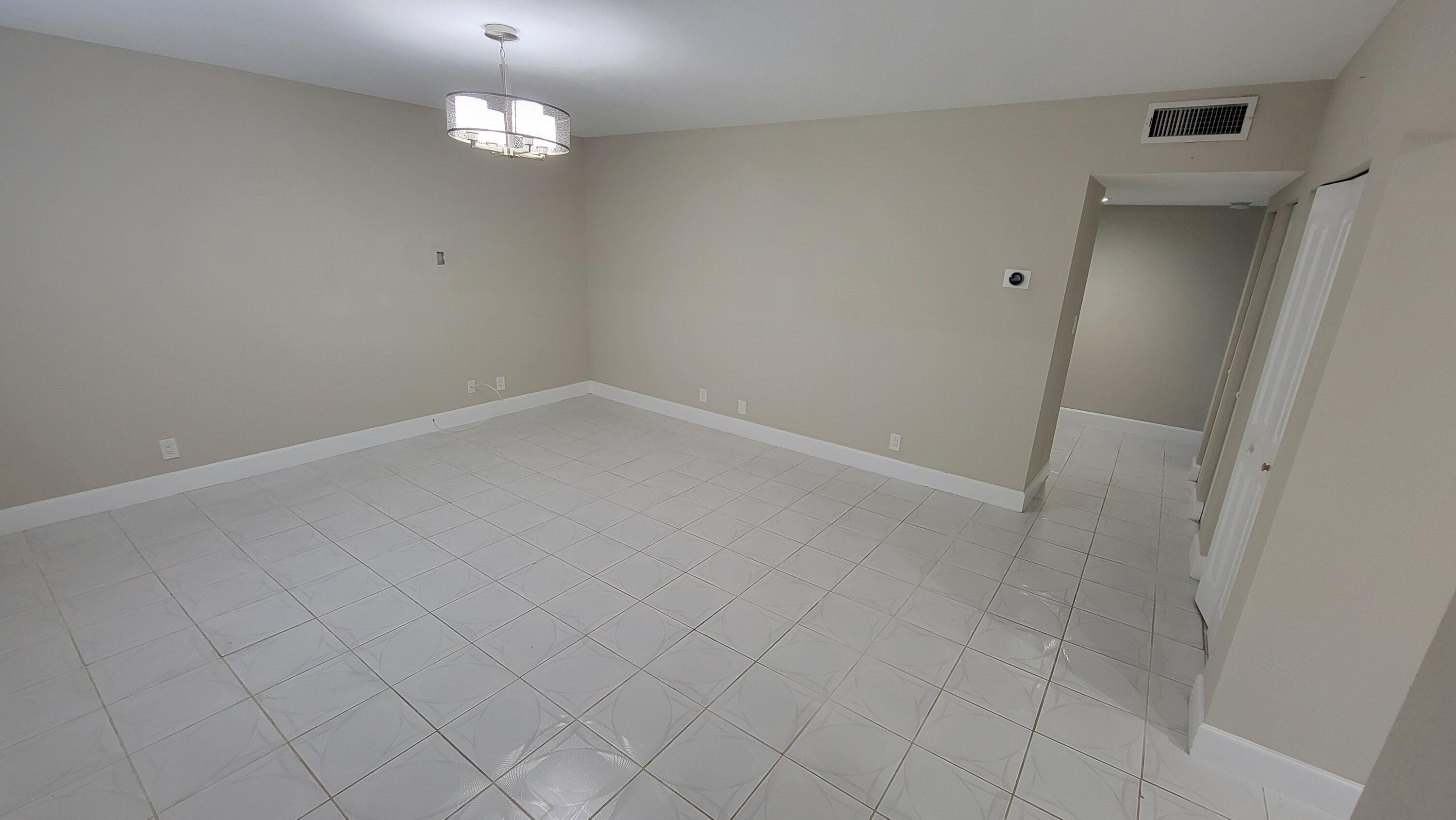MARINER IV CONDO - Residential Lease
