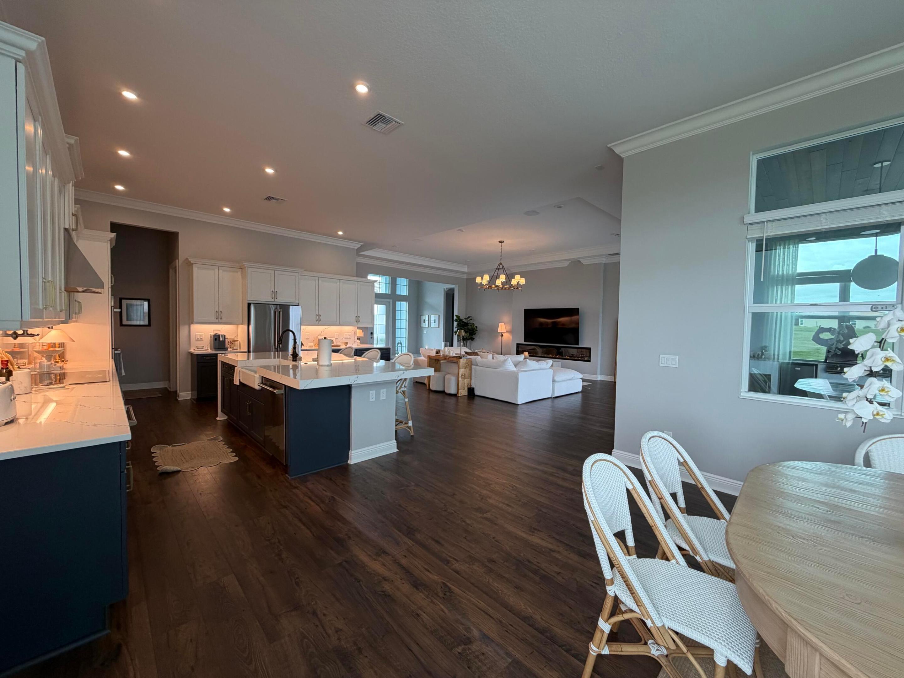 VERANO SOUTH PUD 1 - POD D - PLAT NO. 4 - Residential Lease