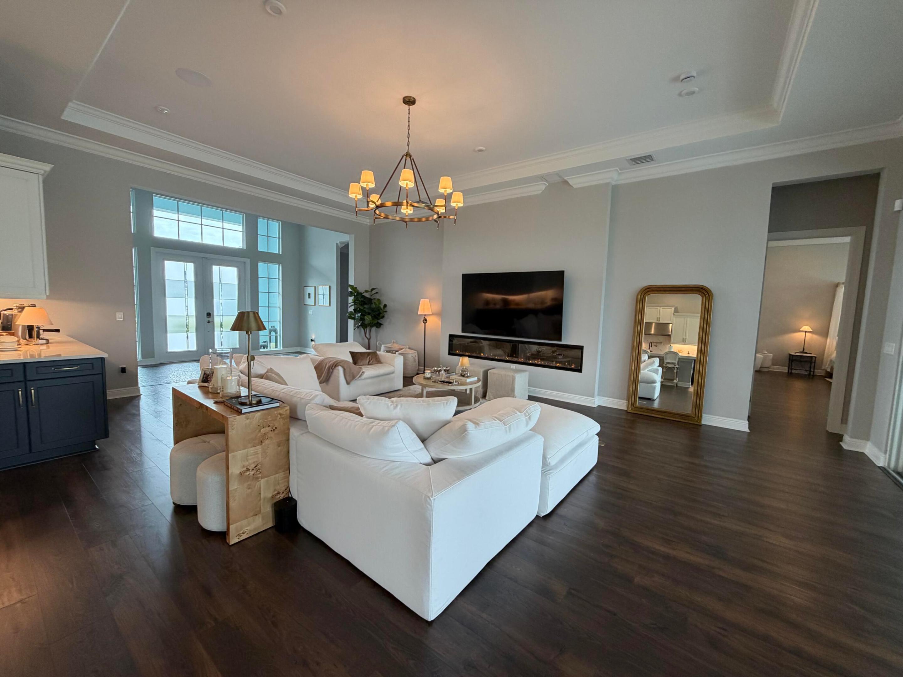 VERANO SOUTH PUD 1 - POD D - PLAT NO. 4 - Residential Lease