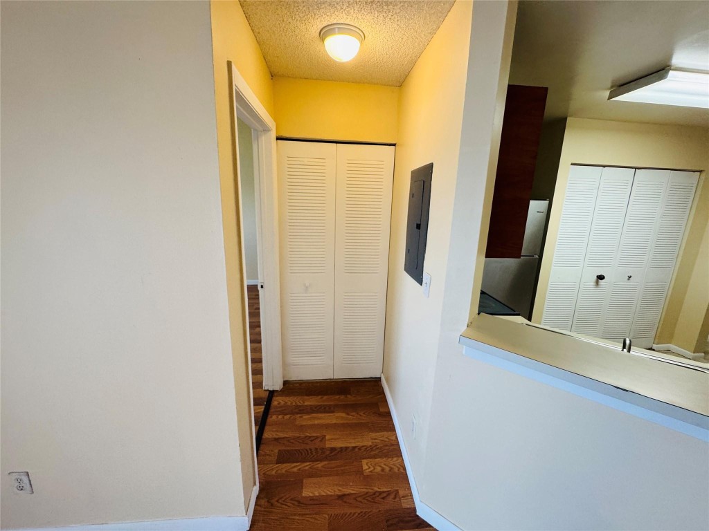 SUMMER LAKE CONDO - Residential