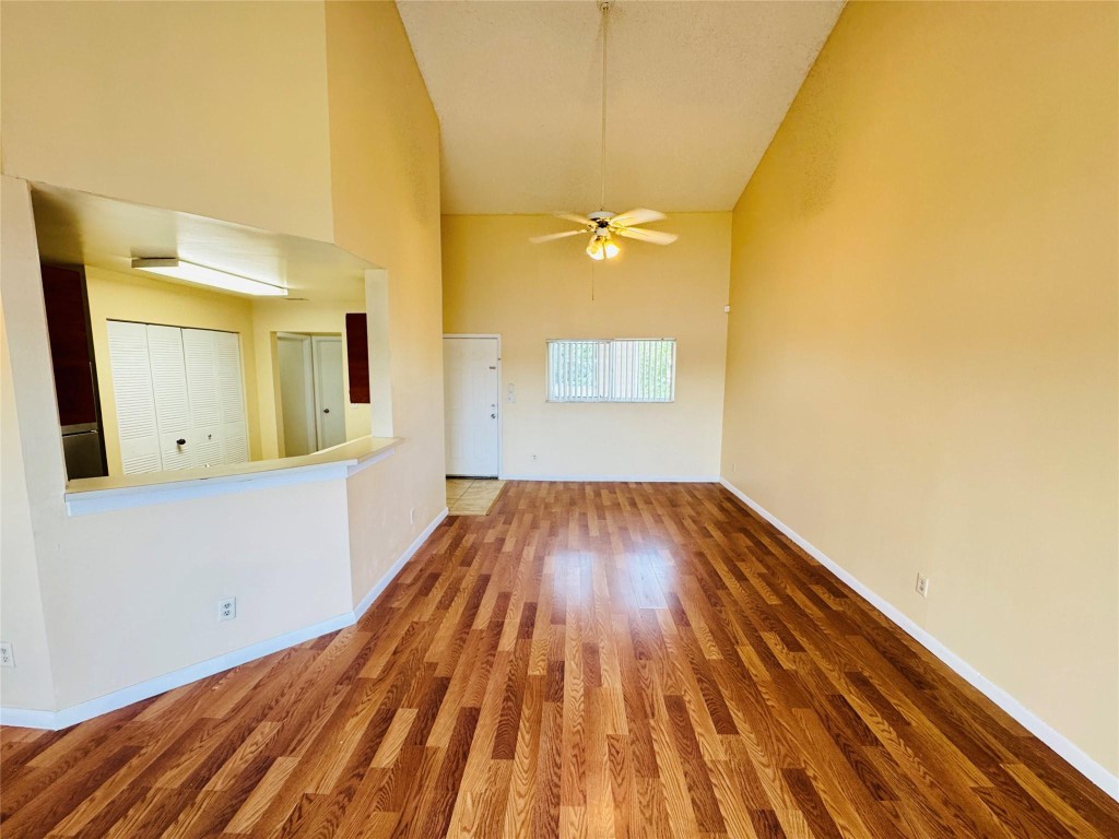 SUMMER LAKE CONDO - Residential