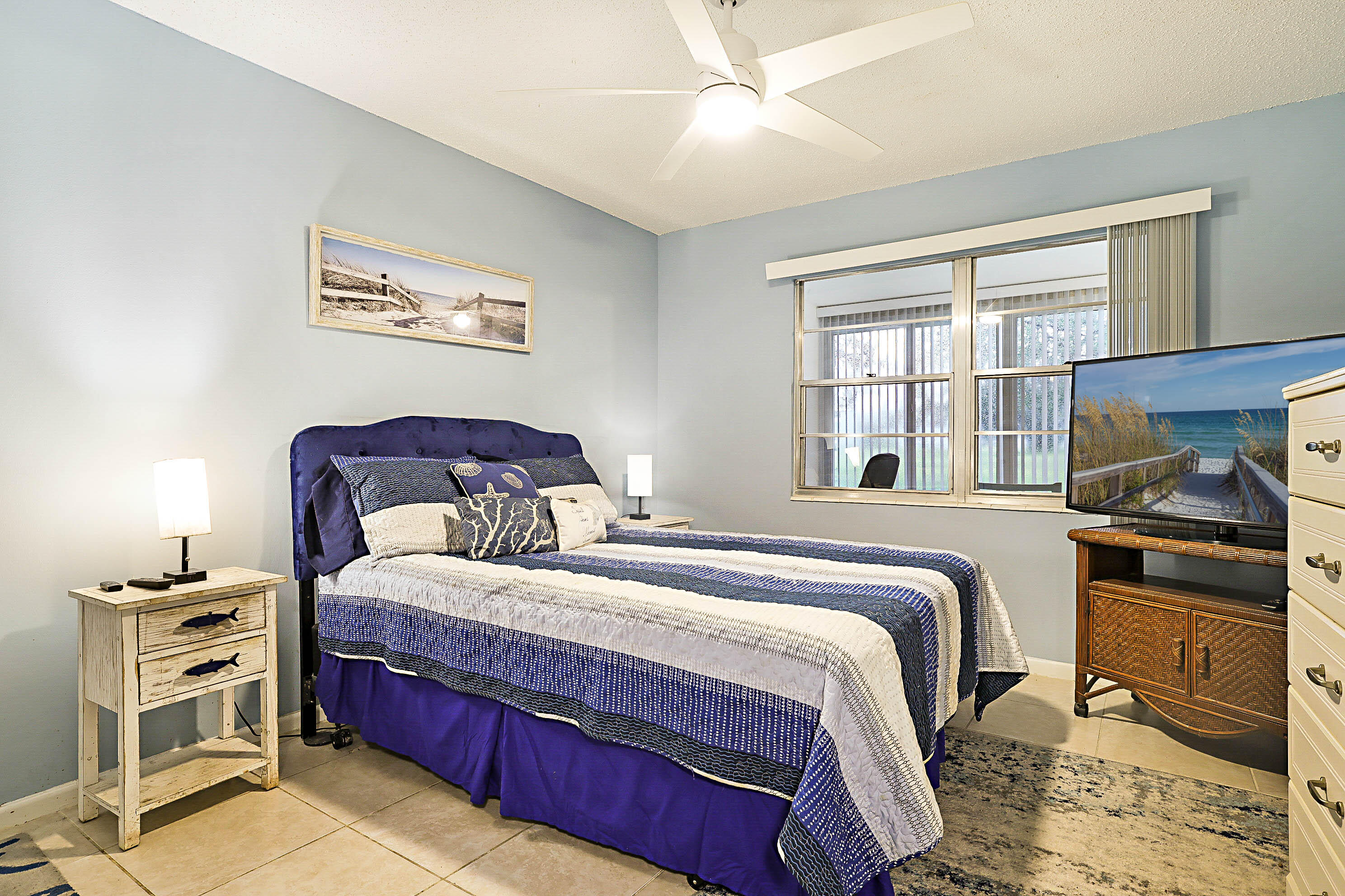 ELLESMERE B CONDO - Residential