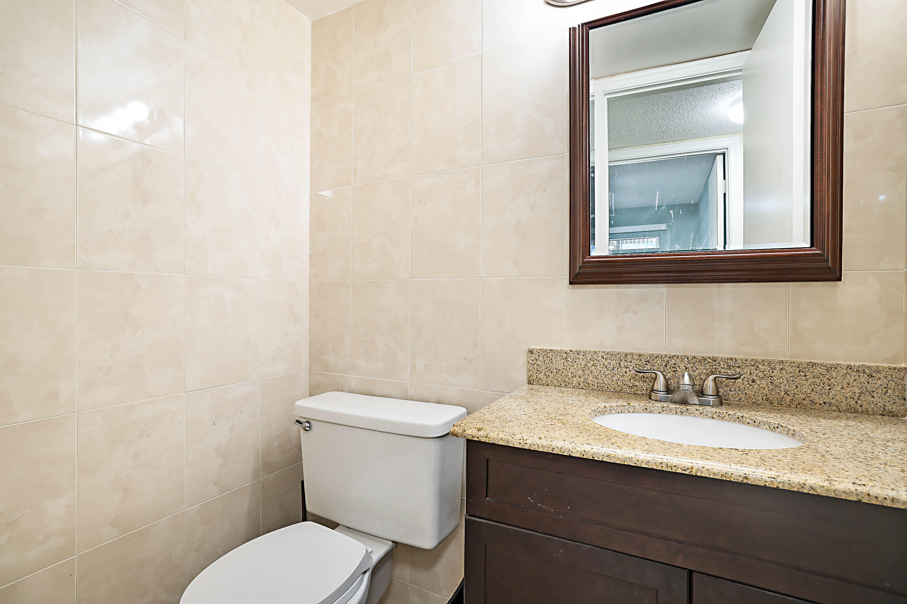 ELLESMERE B CONDO - Residential