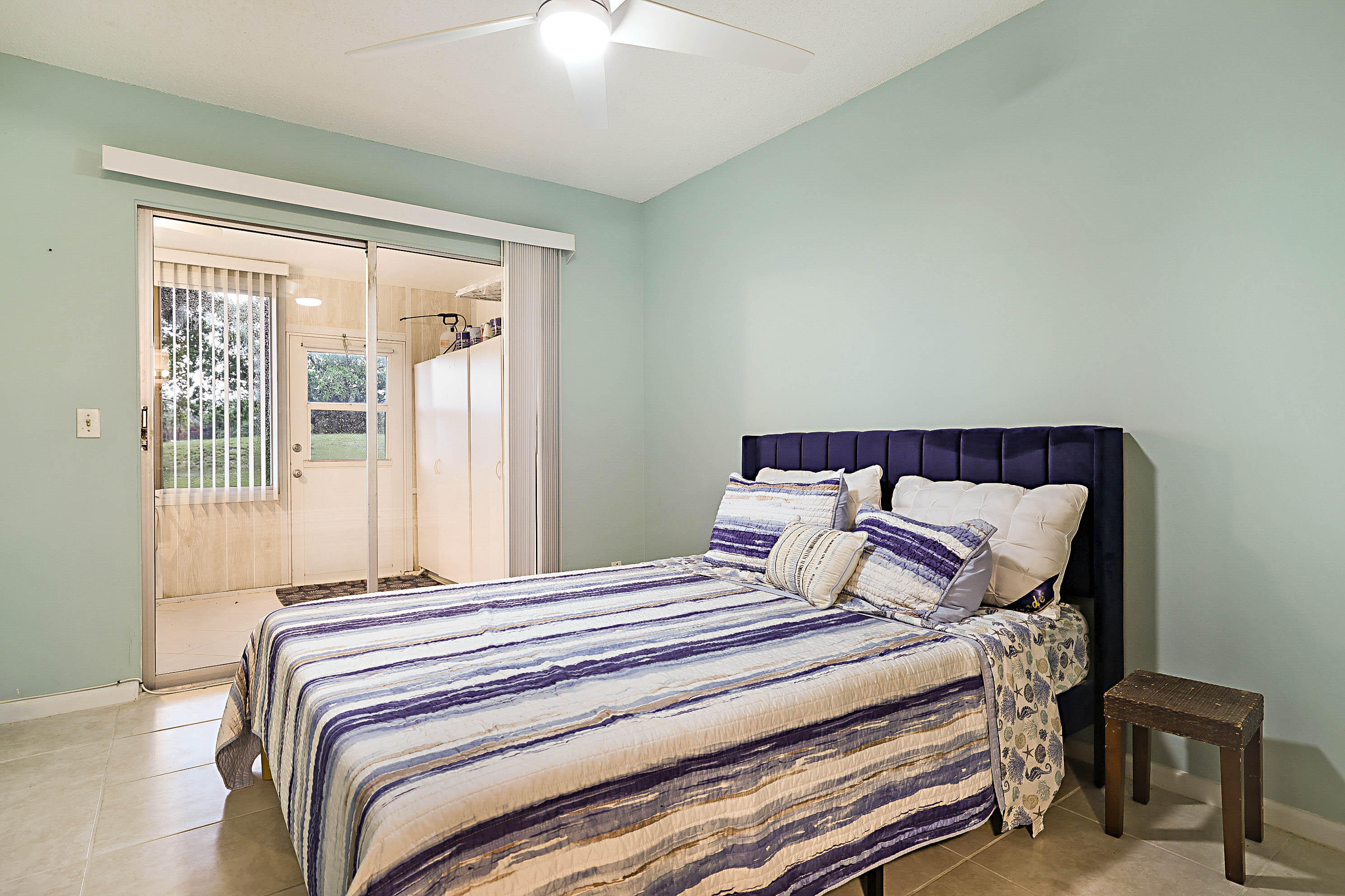 ELLESMERE B CONDO - Residential