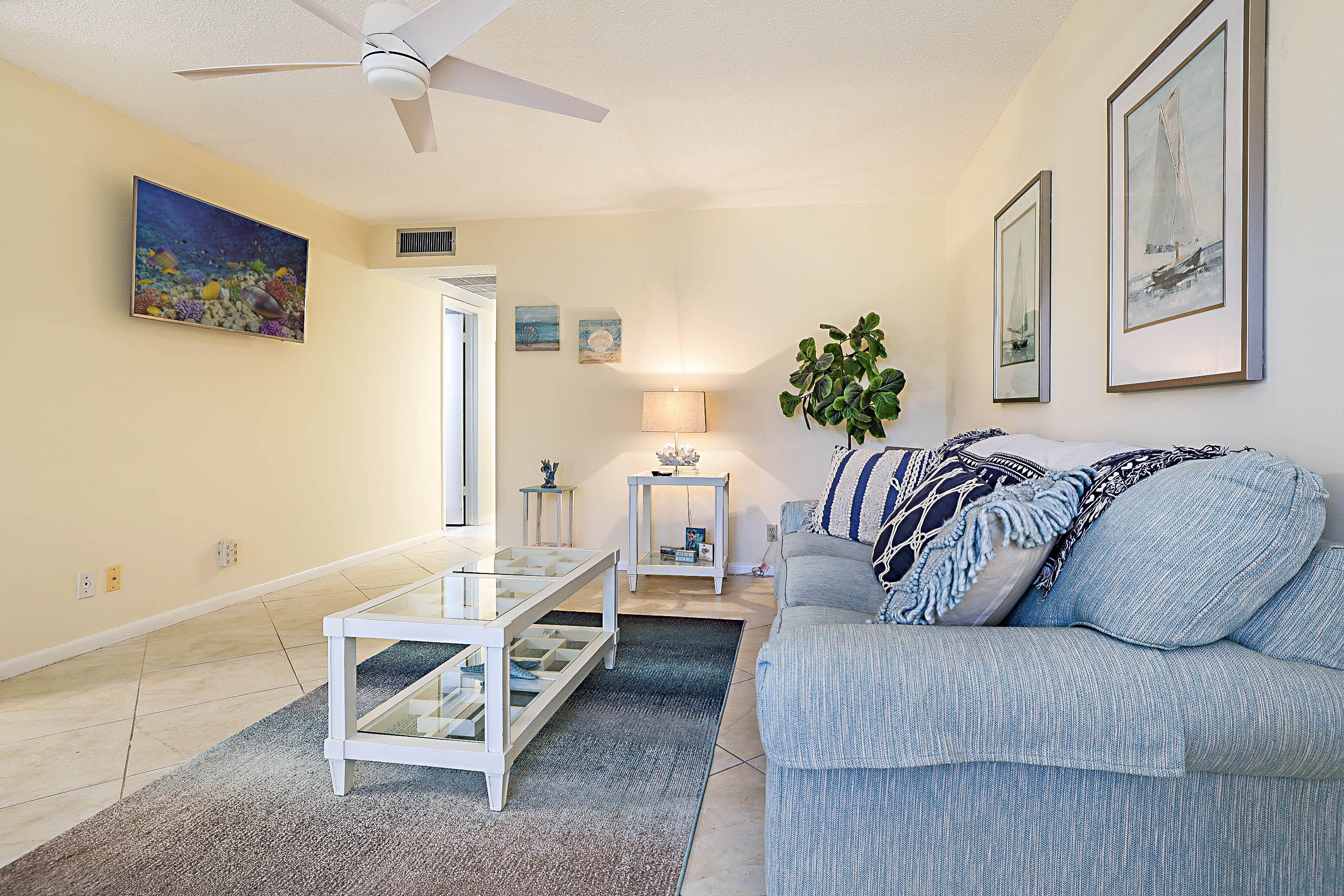 ELLESMERE B CONDO - Residential