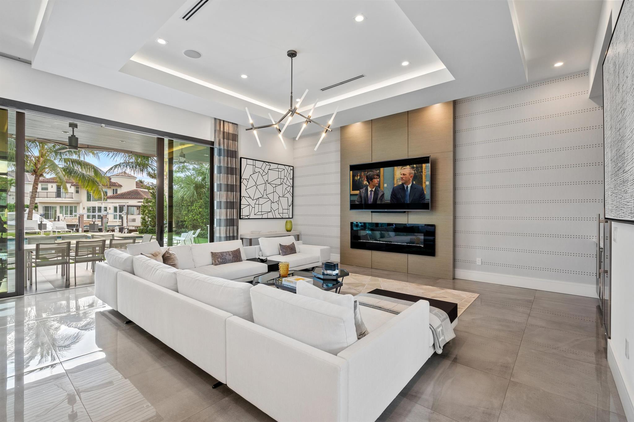 LAKE ROGERS ISLE UNIT C - Residential
