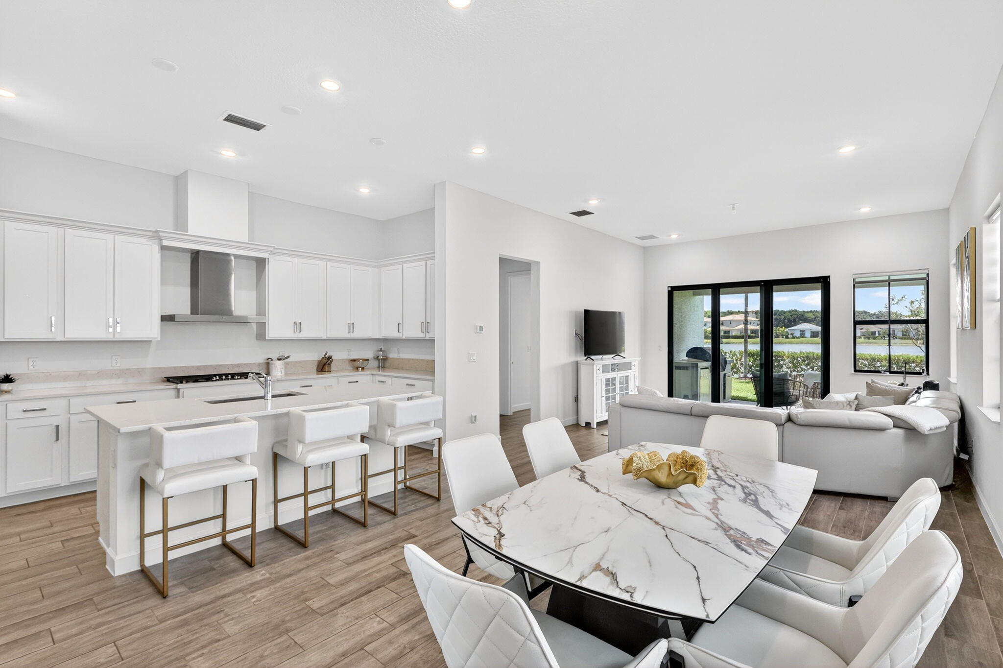 TESORO PLAT NO 20 - Residential