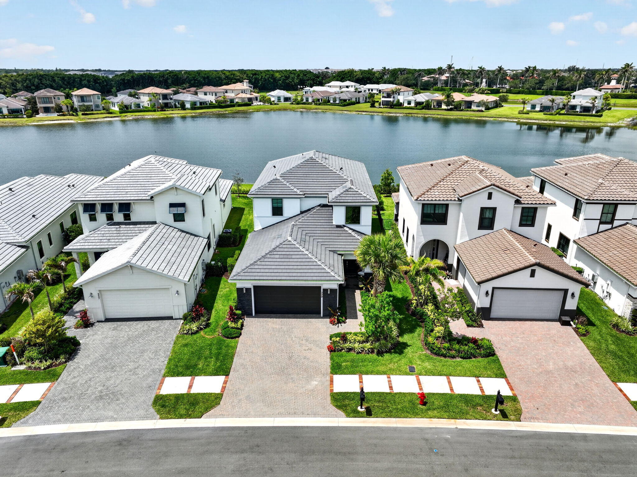 TESORO PLAT NO 20 - Residential
