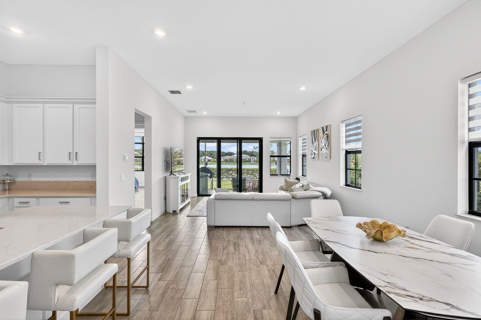 TESORO PLAT NO 20 - Residential