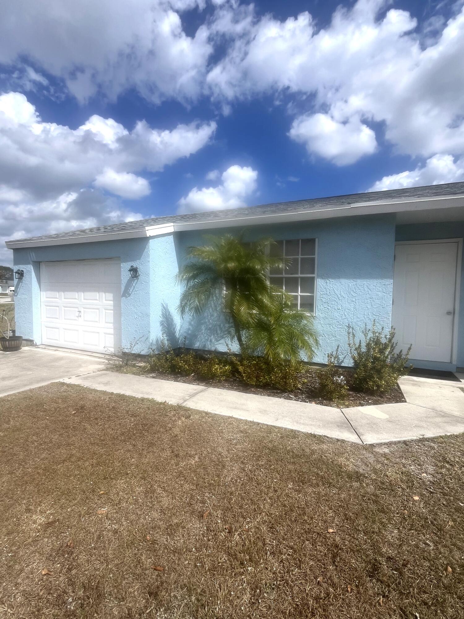 PORT ST LUCIE SECTION 40 - Residential