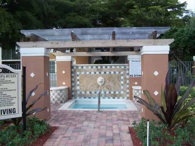 ST ANDREWS AT BOYNTON BEACH CONDO - Residential Lease