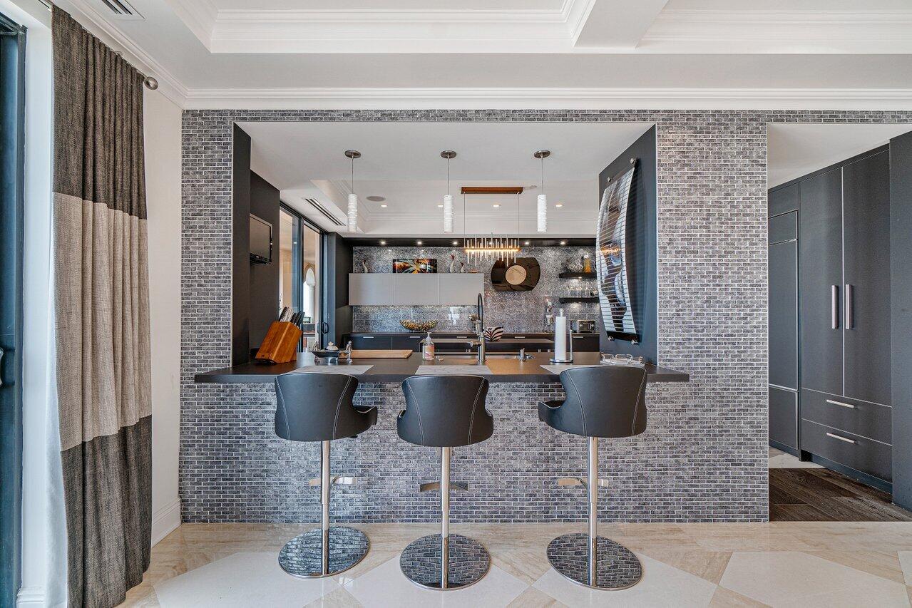 200 EAST PALMETTO PARK CONDO - Residential