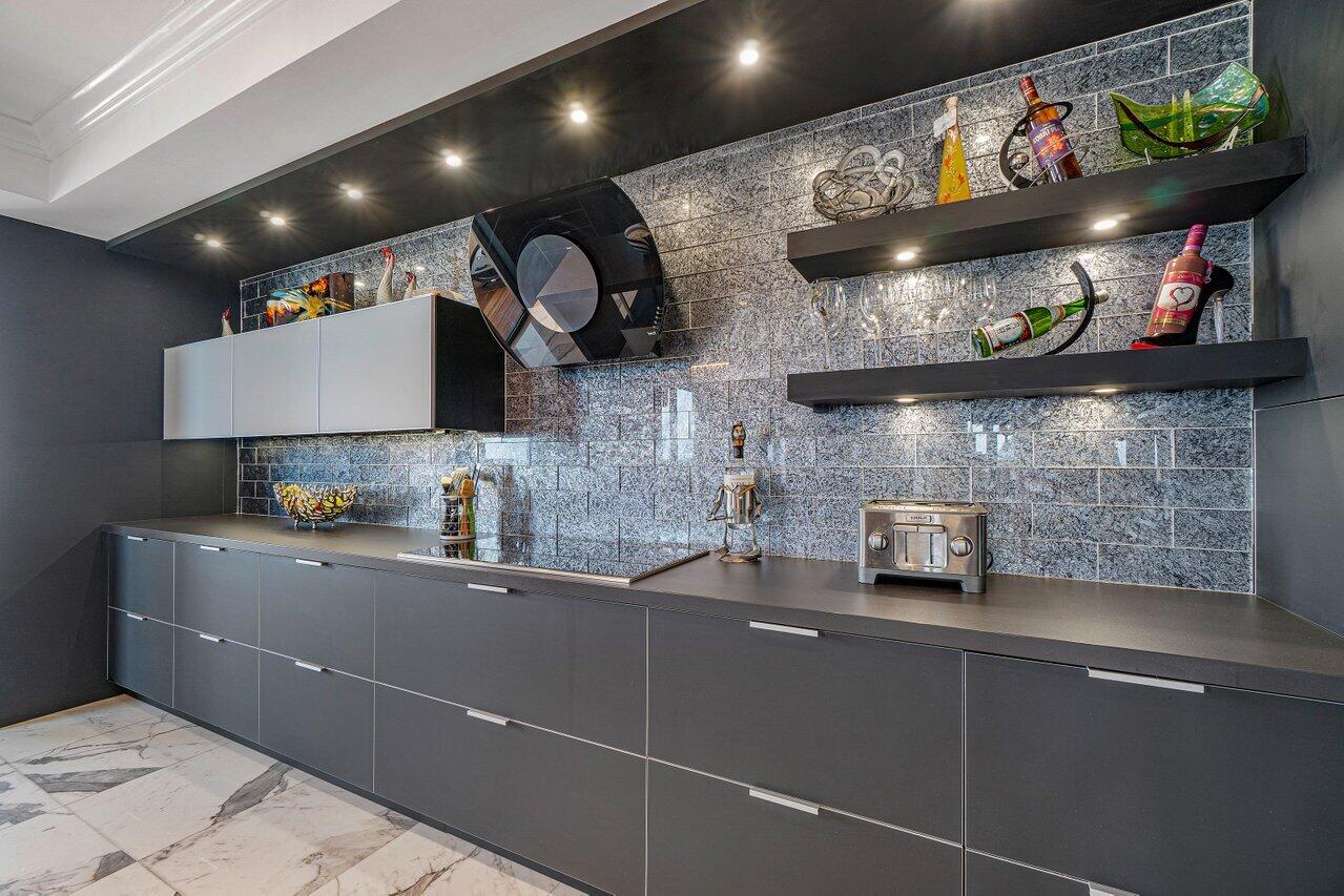 200 EAST PALMETTO PARK CONDO - Residential