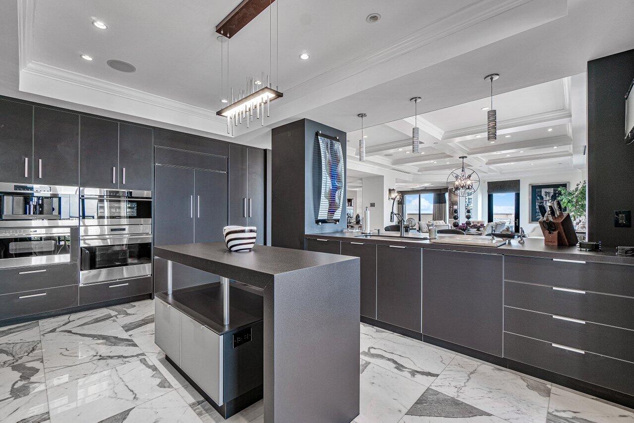 200 EAST PALMETTO PARK CONDO - Residential