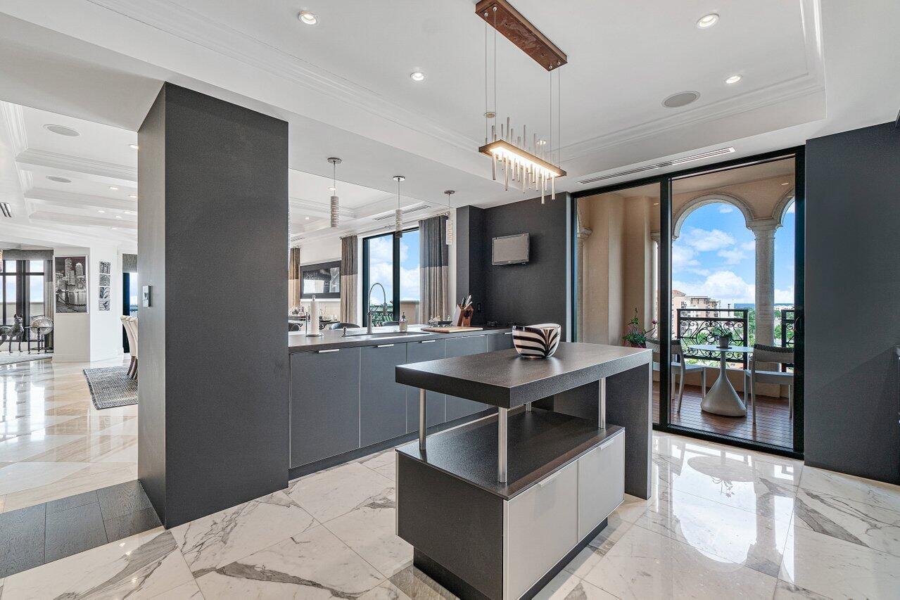 200 EAST PALMETTO PARK CONDO - Residential