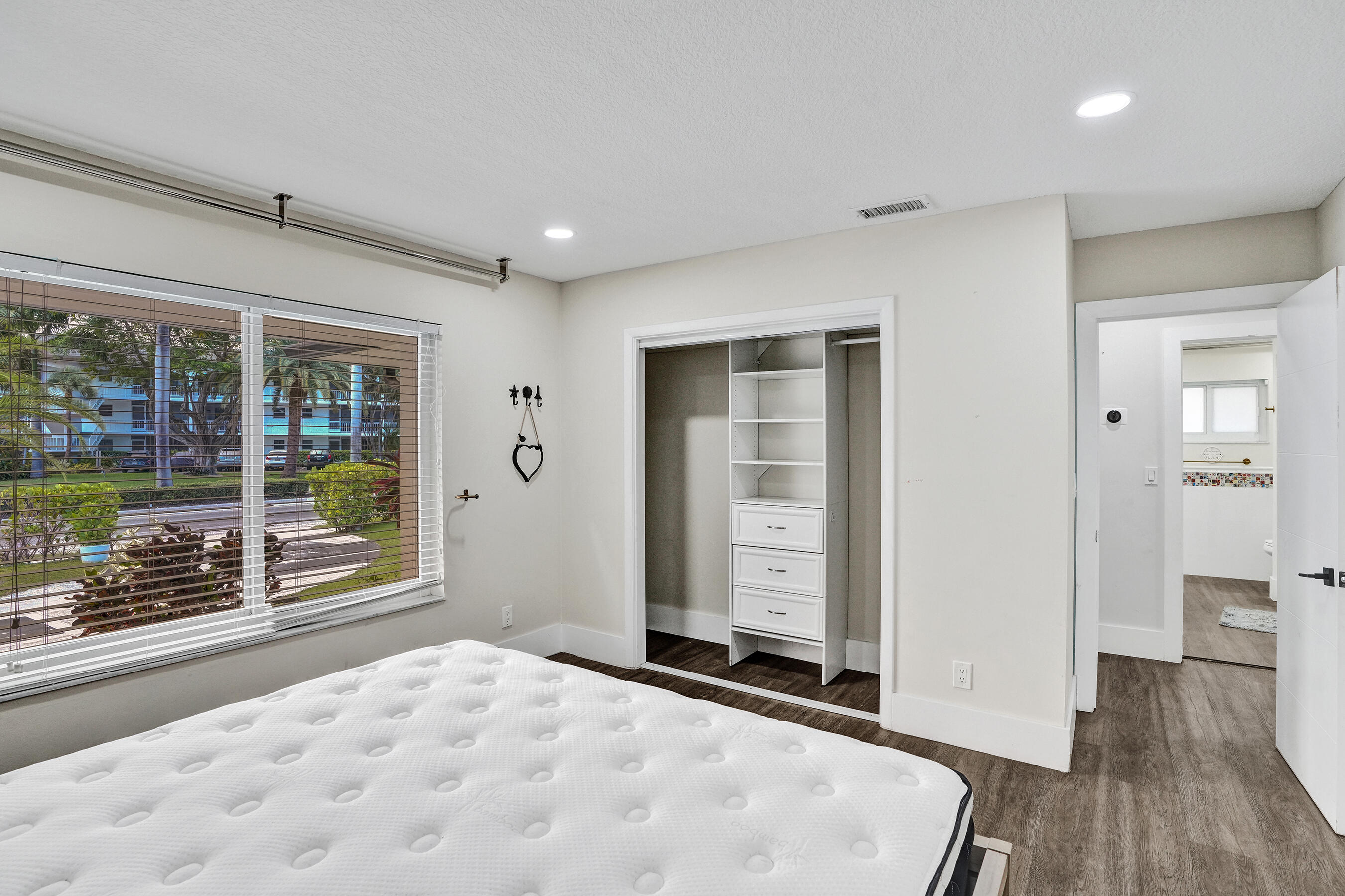GOLDEN ISLES SEC - Residential Lease
