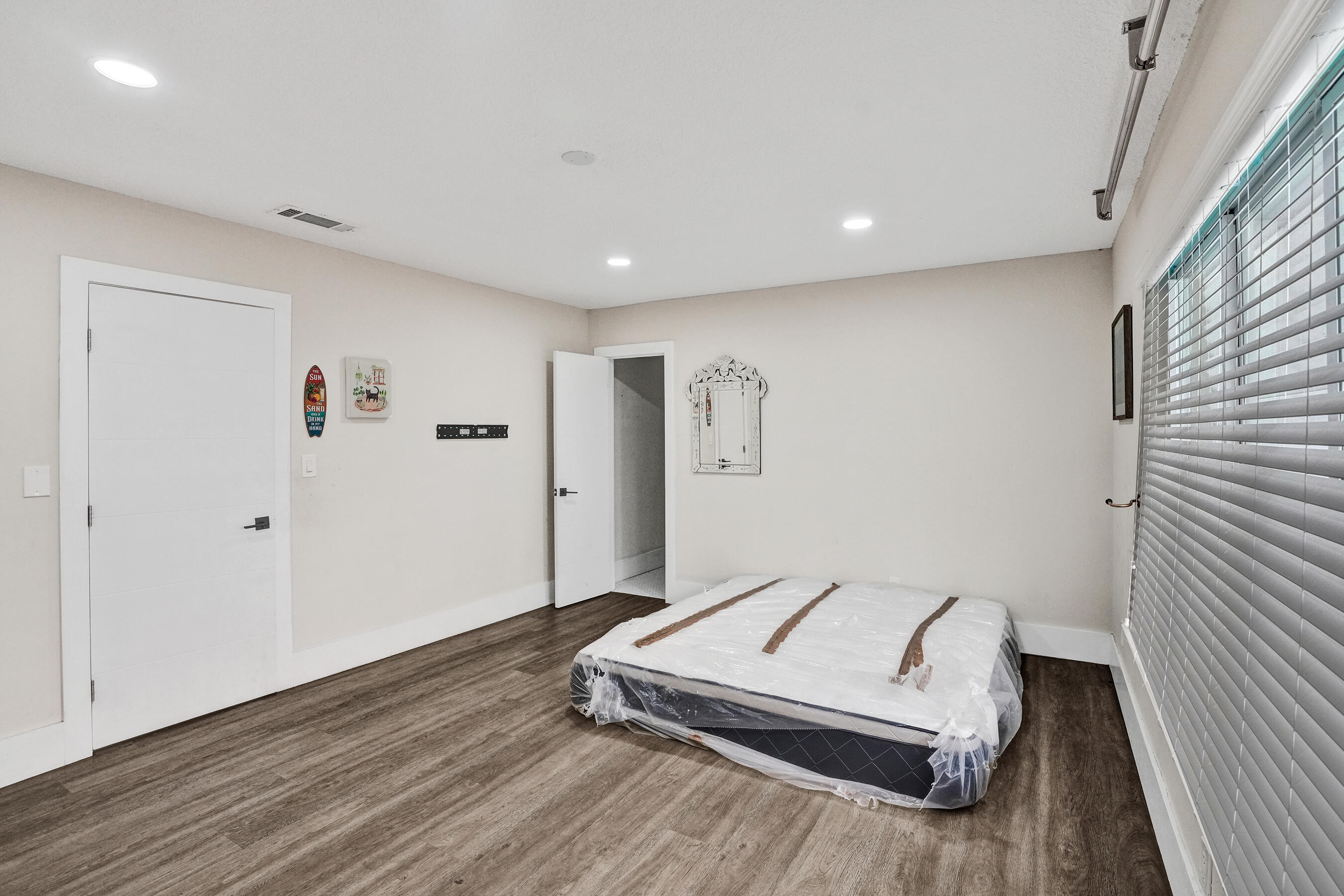 GOLDEN ISLES SEC - Residential Lease
