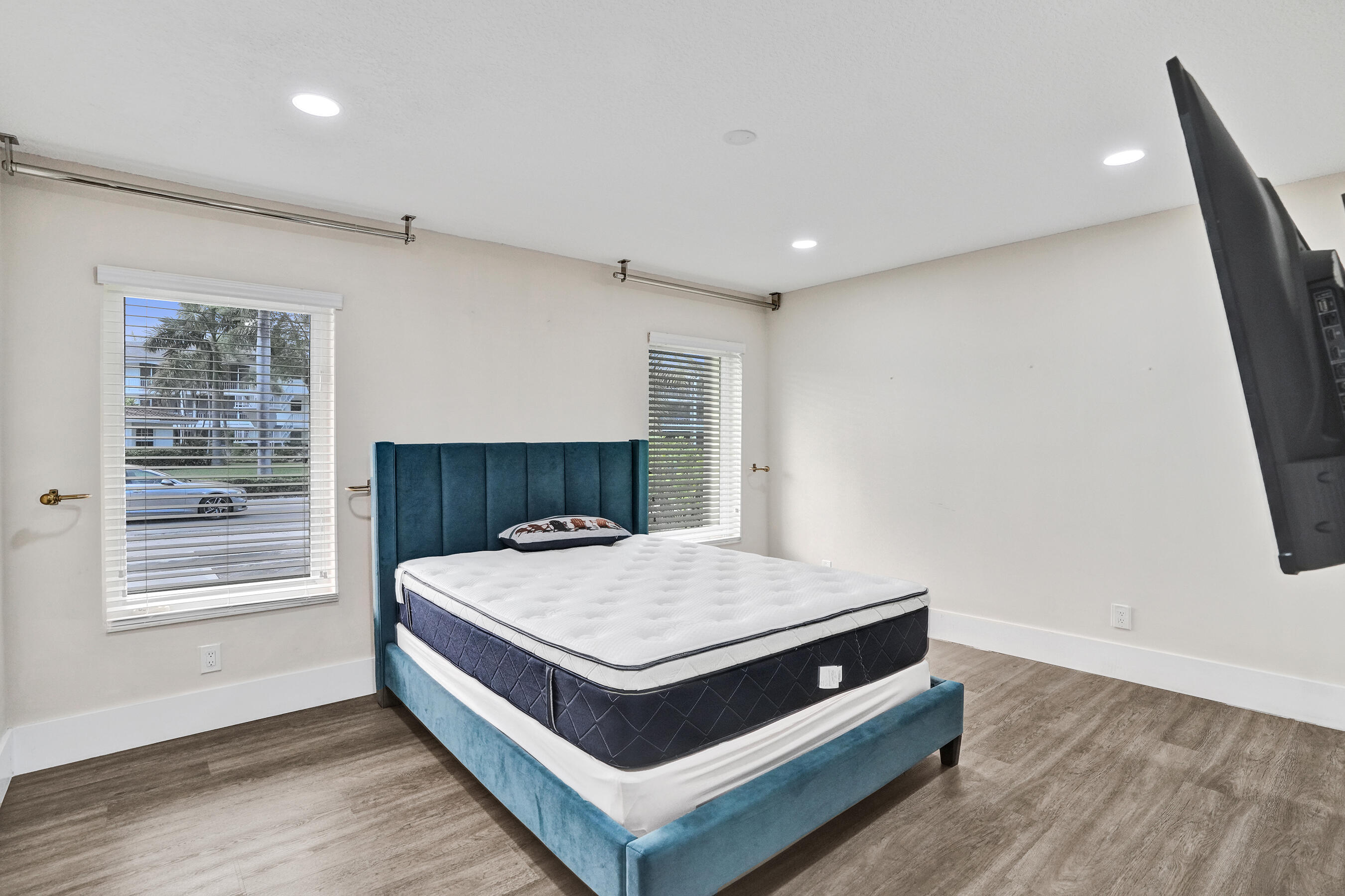 GOLDEN ISLES SEC - Residential Lease