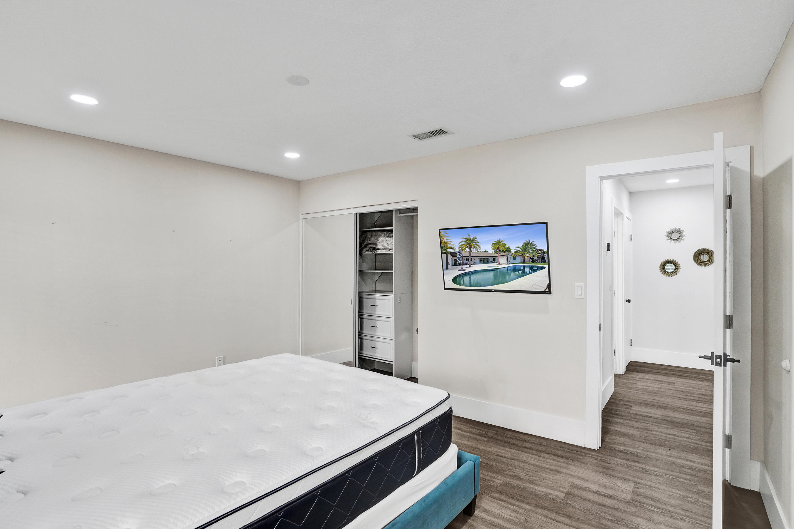GOLDEN ISLES SEC - Residential Lease