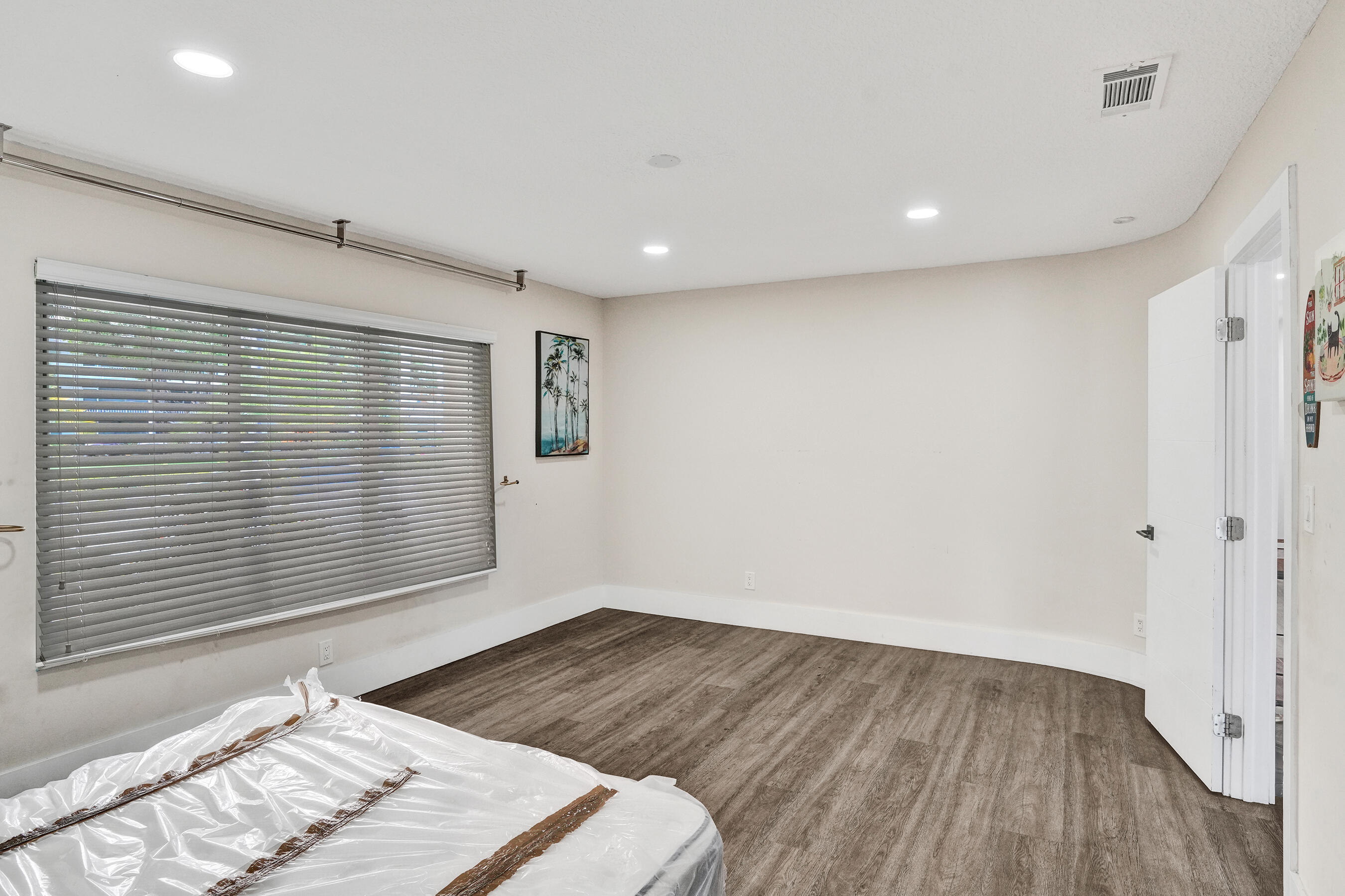 GOLDEN ISLES SEC - Residential Lease