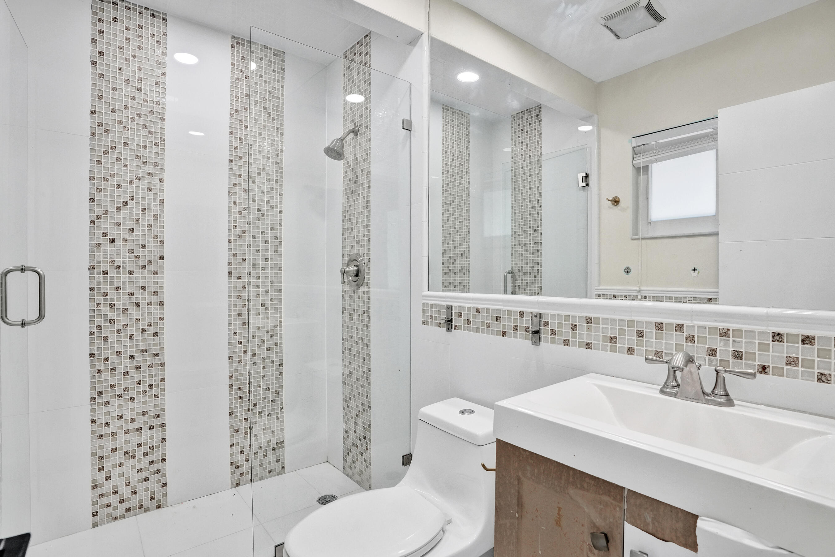 GOLDEN ISLES SEC - Residential Lease