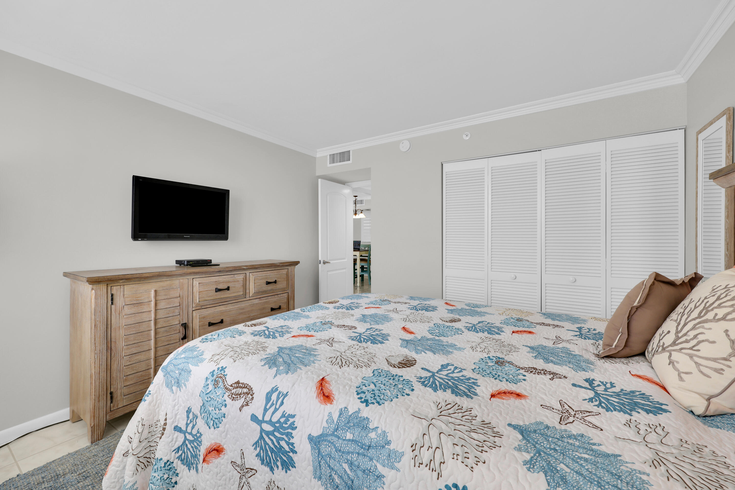 OCEAN TRAIL CONDO IV - Residential