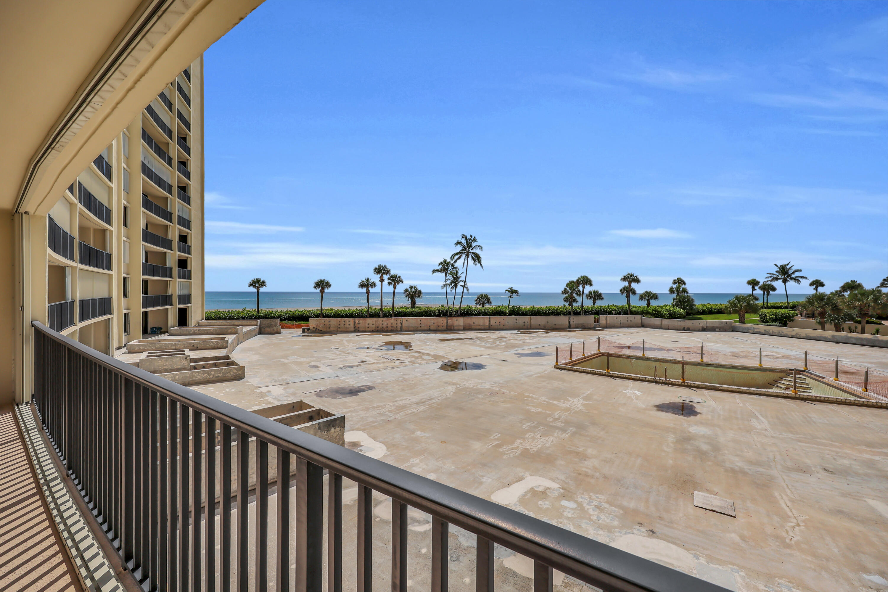 OCEAN TRAIL CONDO IV - Residential
