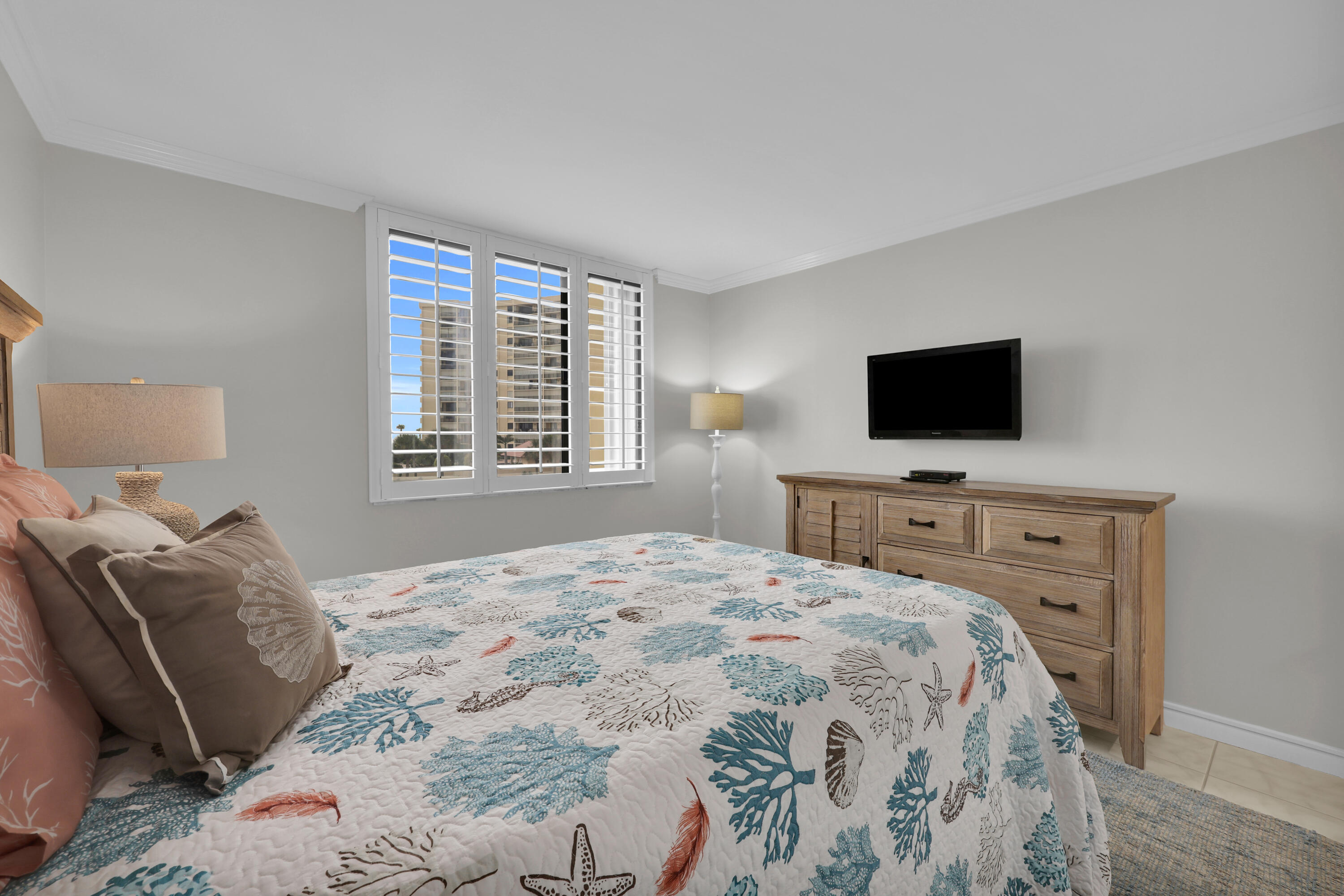 OCEAN TRAIL CONDO IV - Residential