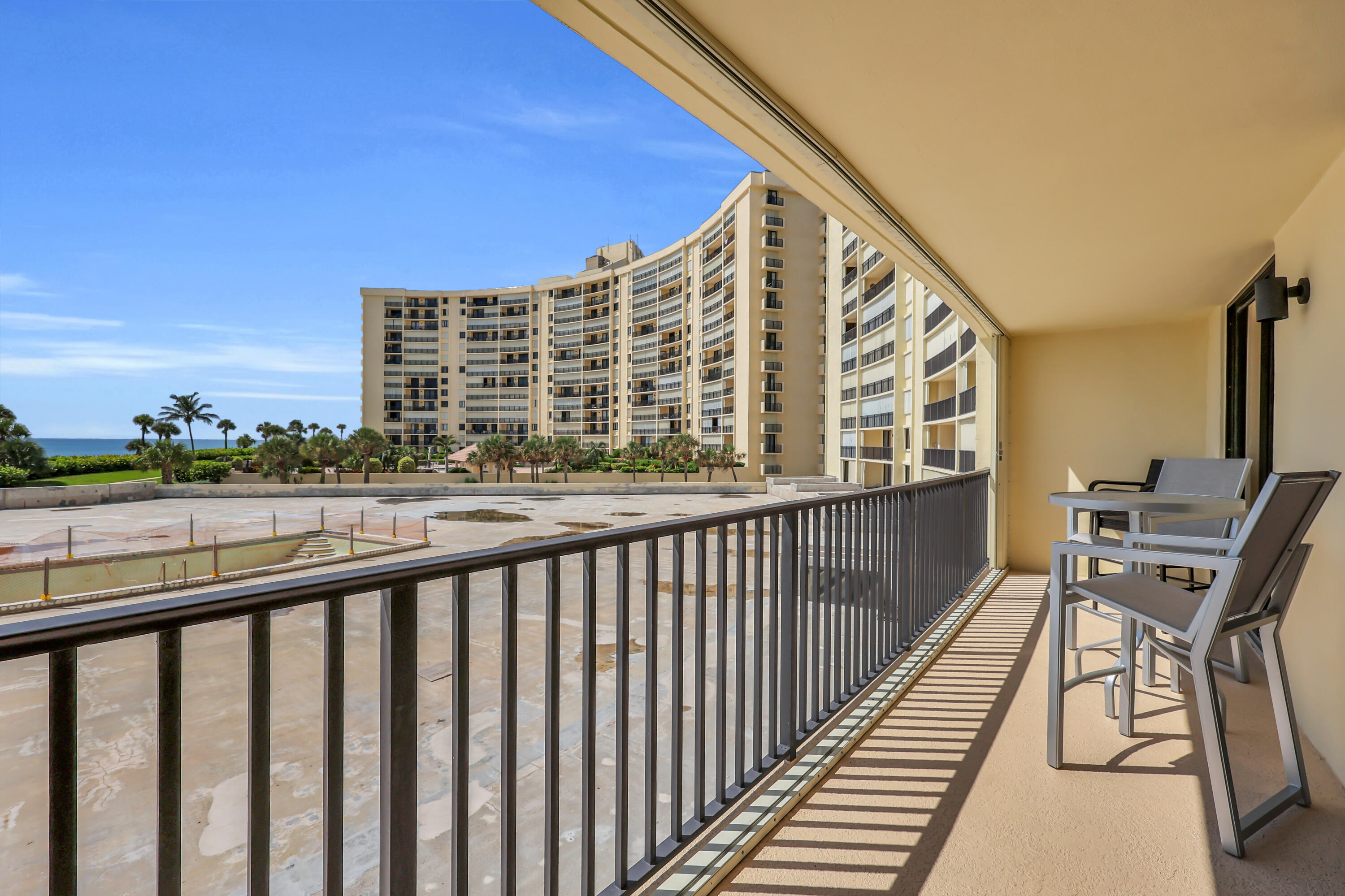 OCEAN TRAIL CONDO IV - Residential