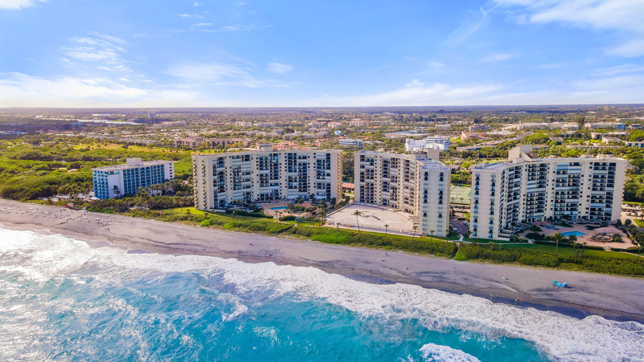OCEAN TRAIL CONDO IV - Residential