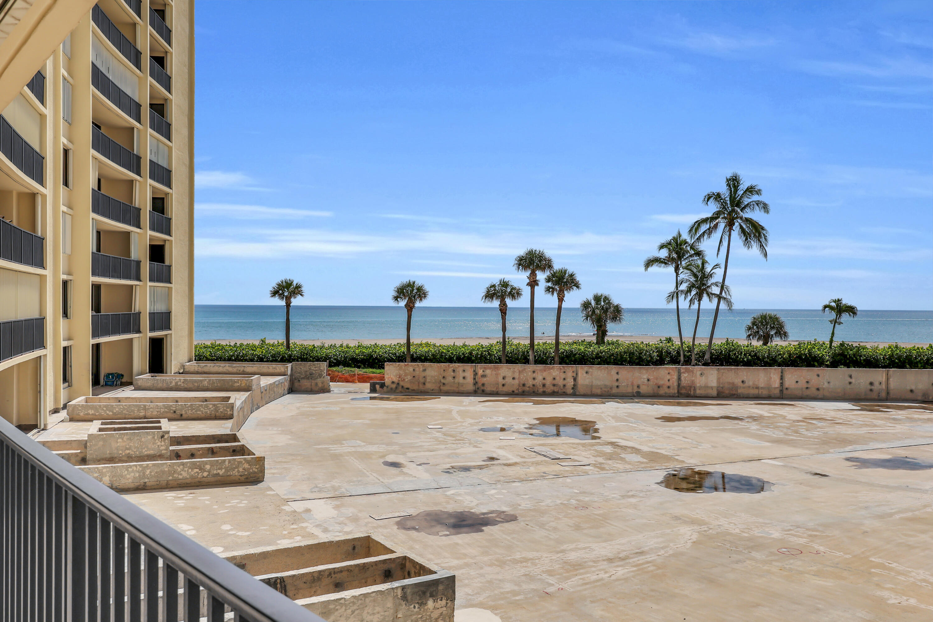 OCEAN TRAIL CONDO IV - Residential