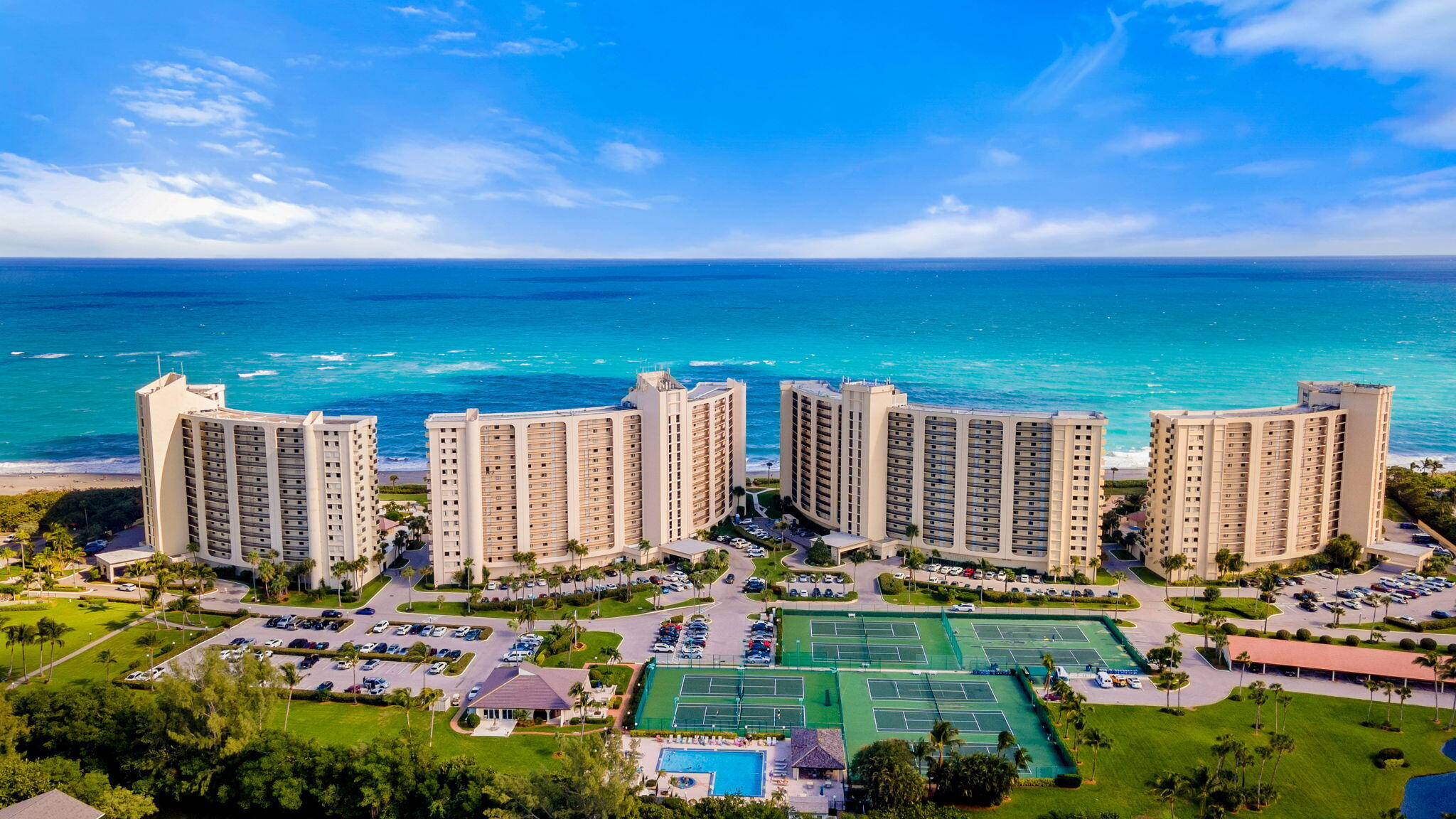 OCEAN TRAIL CONDO IV - Residential