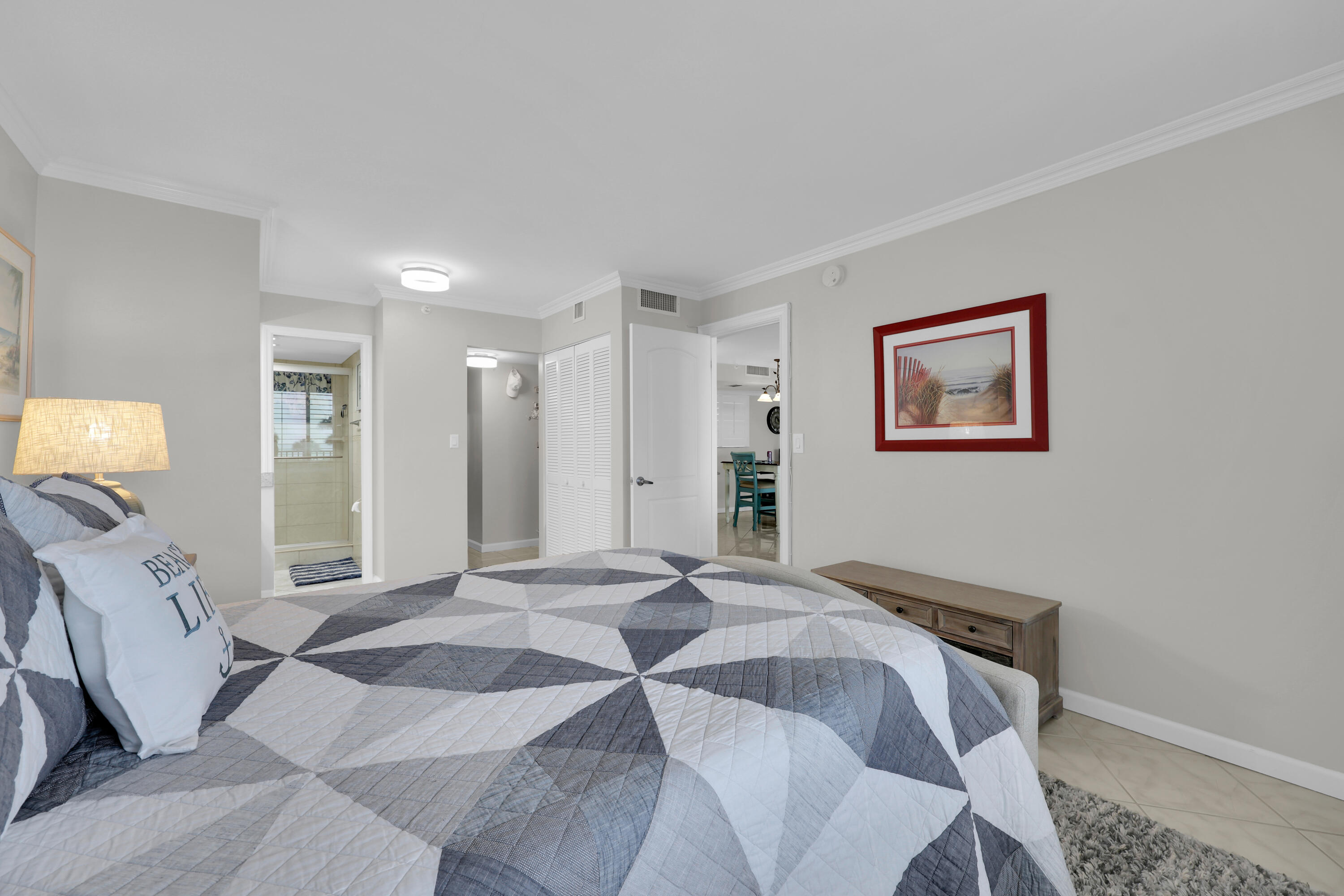 OCEAN TRAIL CONDO IV - Residential
