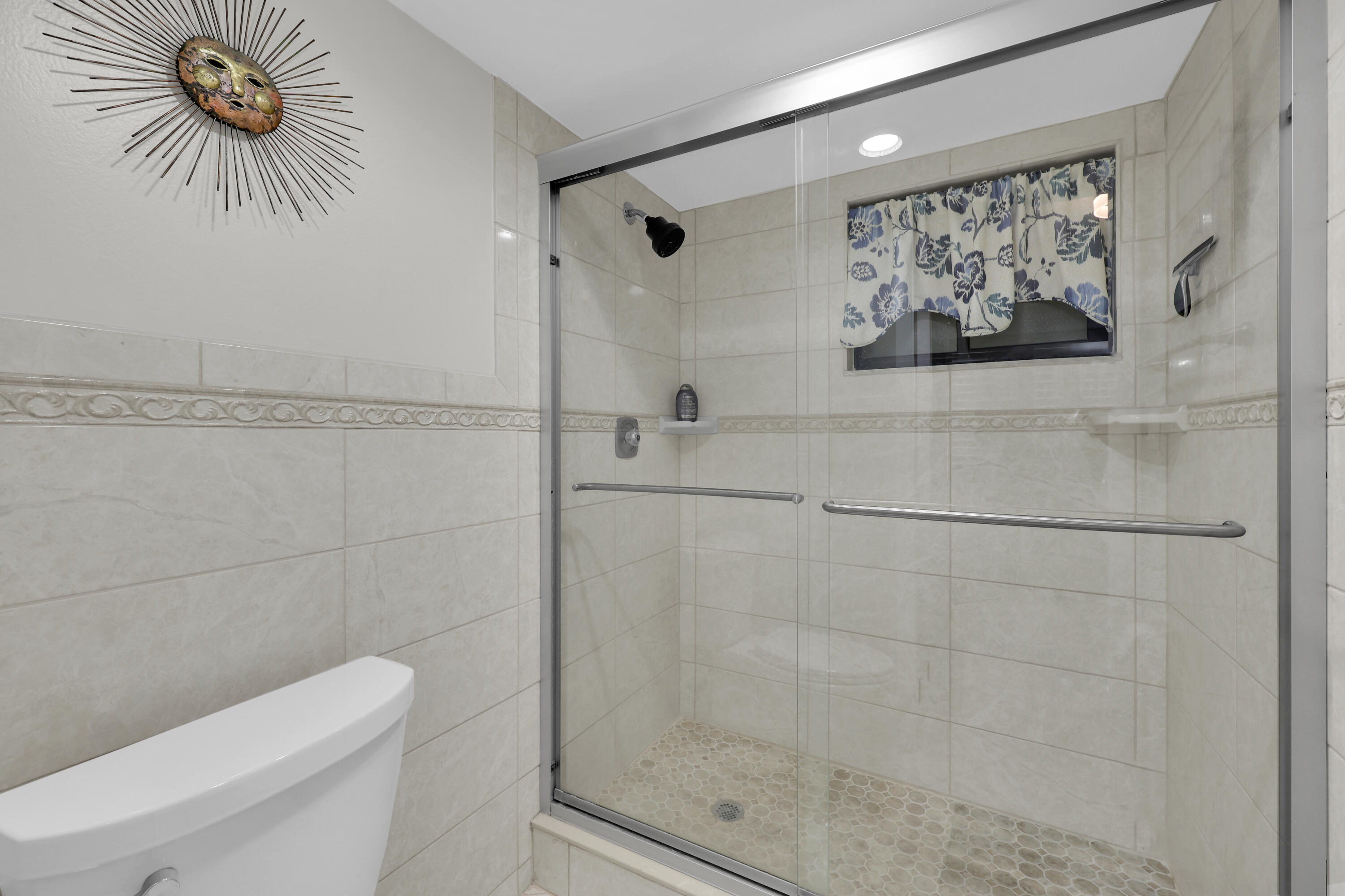 OCEAN TRAIL CONDO IV - Residential