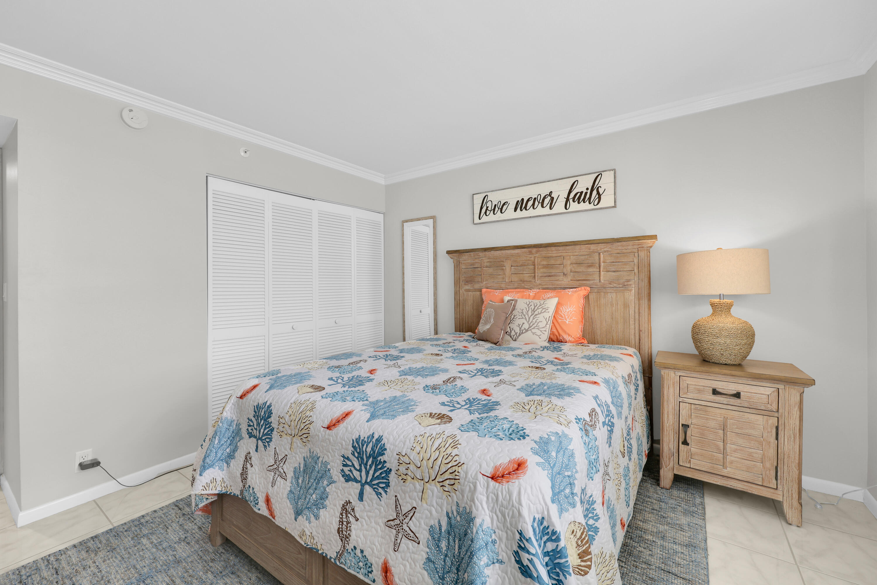 OCEAN TRAIL CONDO IV - Residential