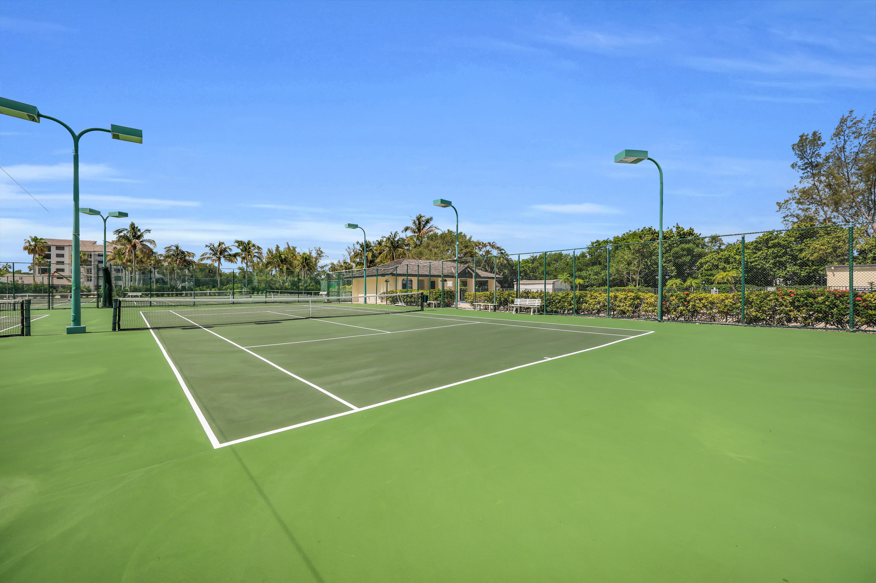 OCEAN TRAIL CONDO IV - Residential