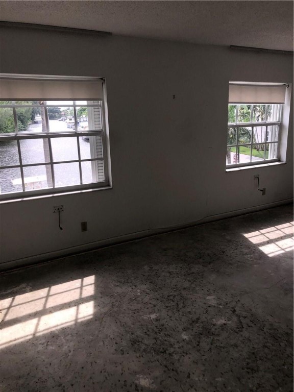 BAY COLONY CLUB - Residential