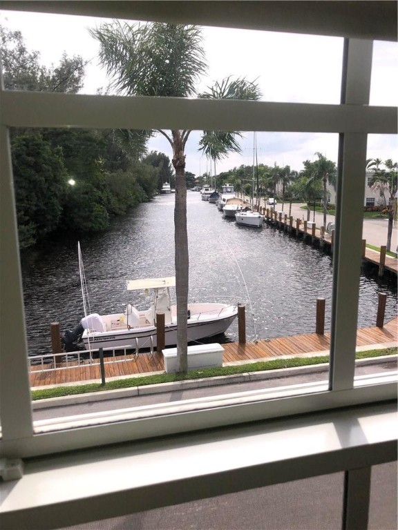 BAY COLONY CLUB - Residential