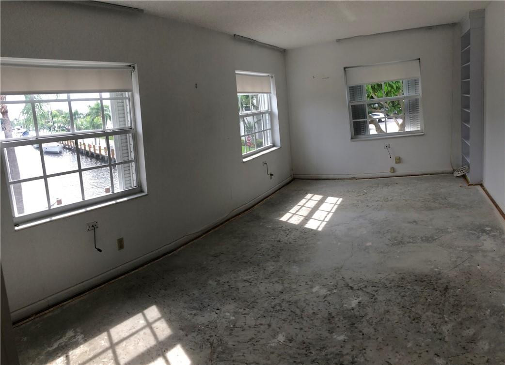 BAY COLONY CLUB - Residential