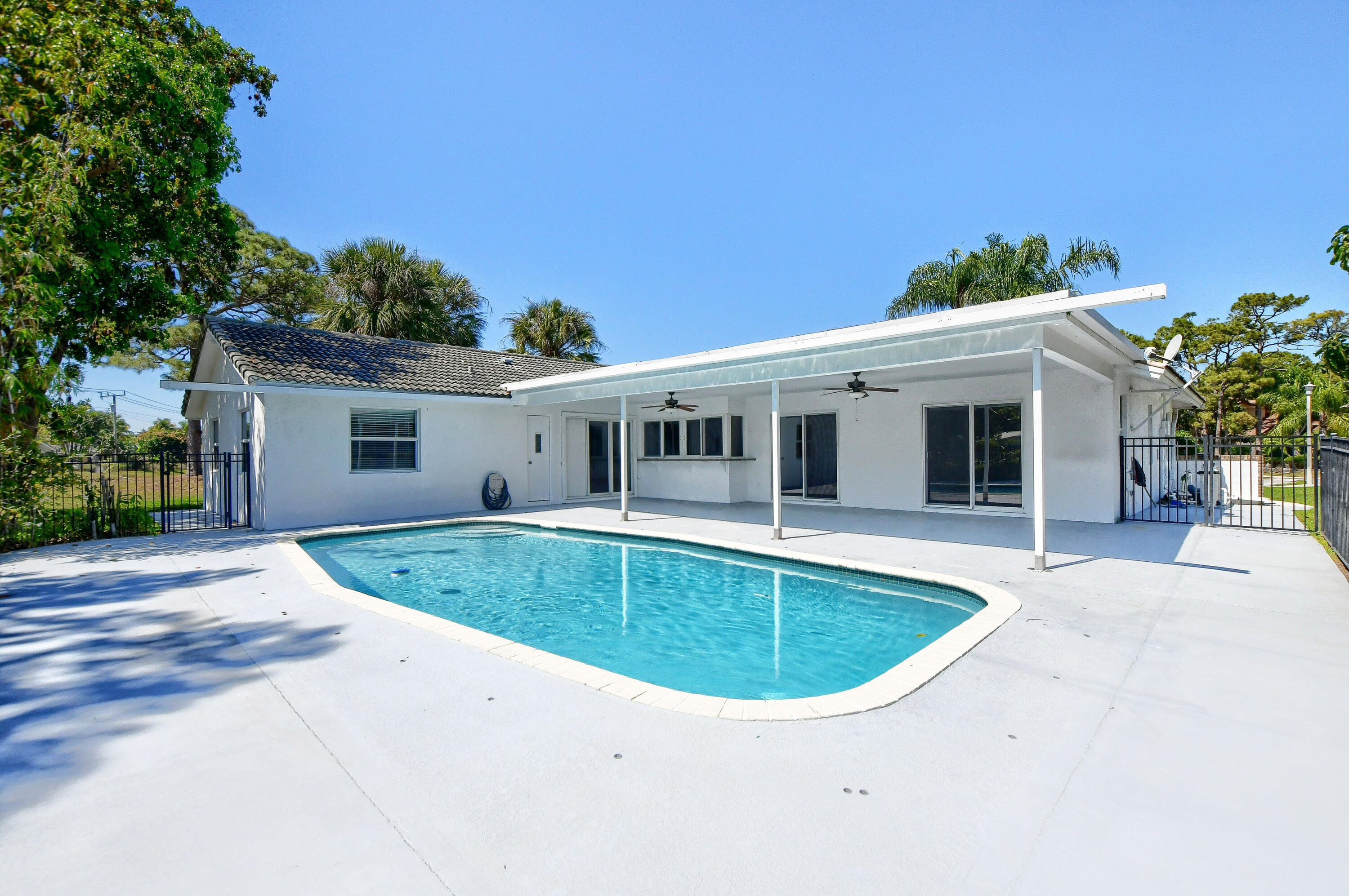 TIMBERCREEK AS - Residential Lease