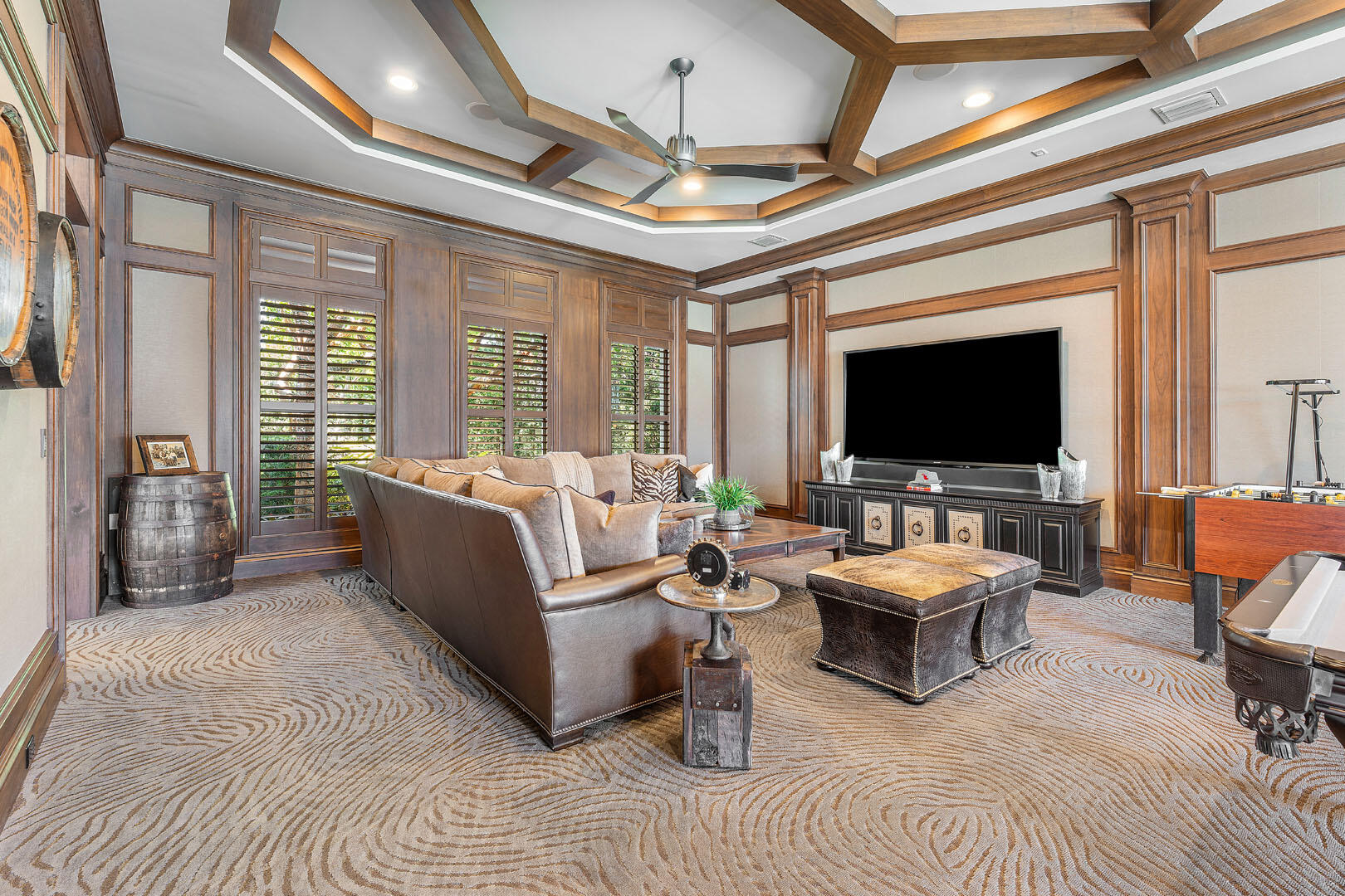 ROYAL PALM YACHT & COUNTRY CLUB - Residential
