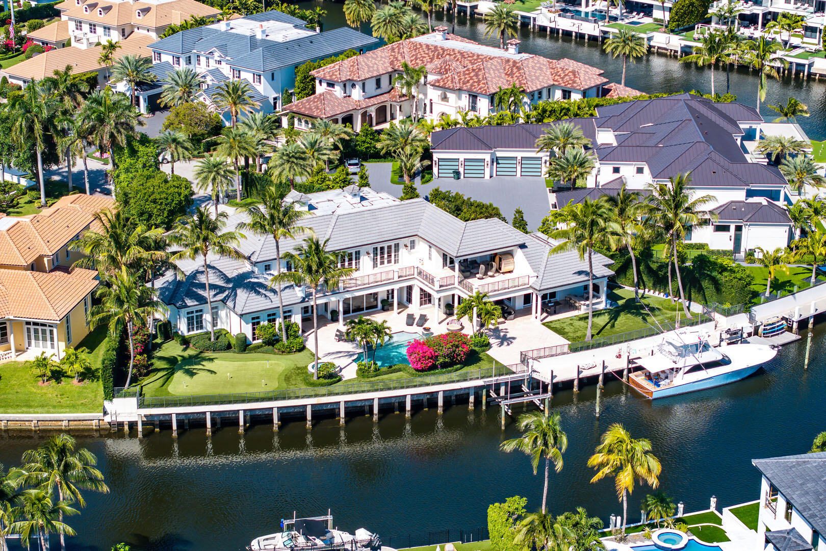 ROYAL PALM YACHT & COUNTRY CLUB - Residential