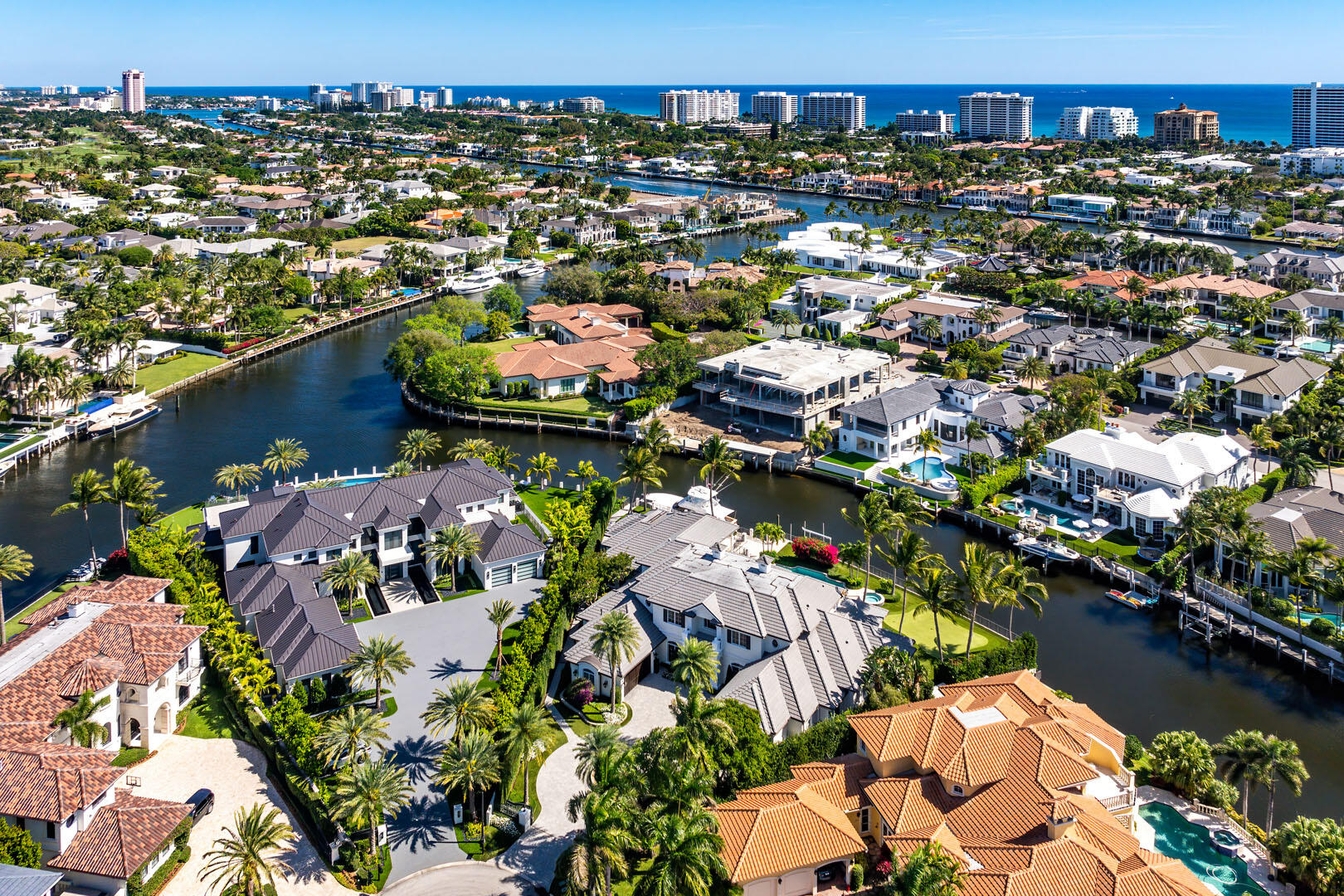 ROYAL PALM YACHT & COUNTRY CLUB - Residential