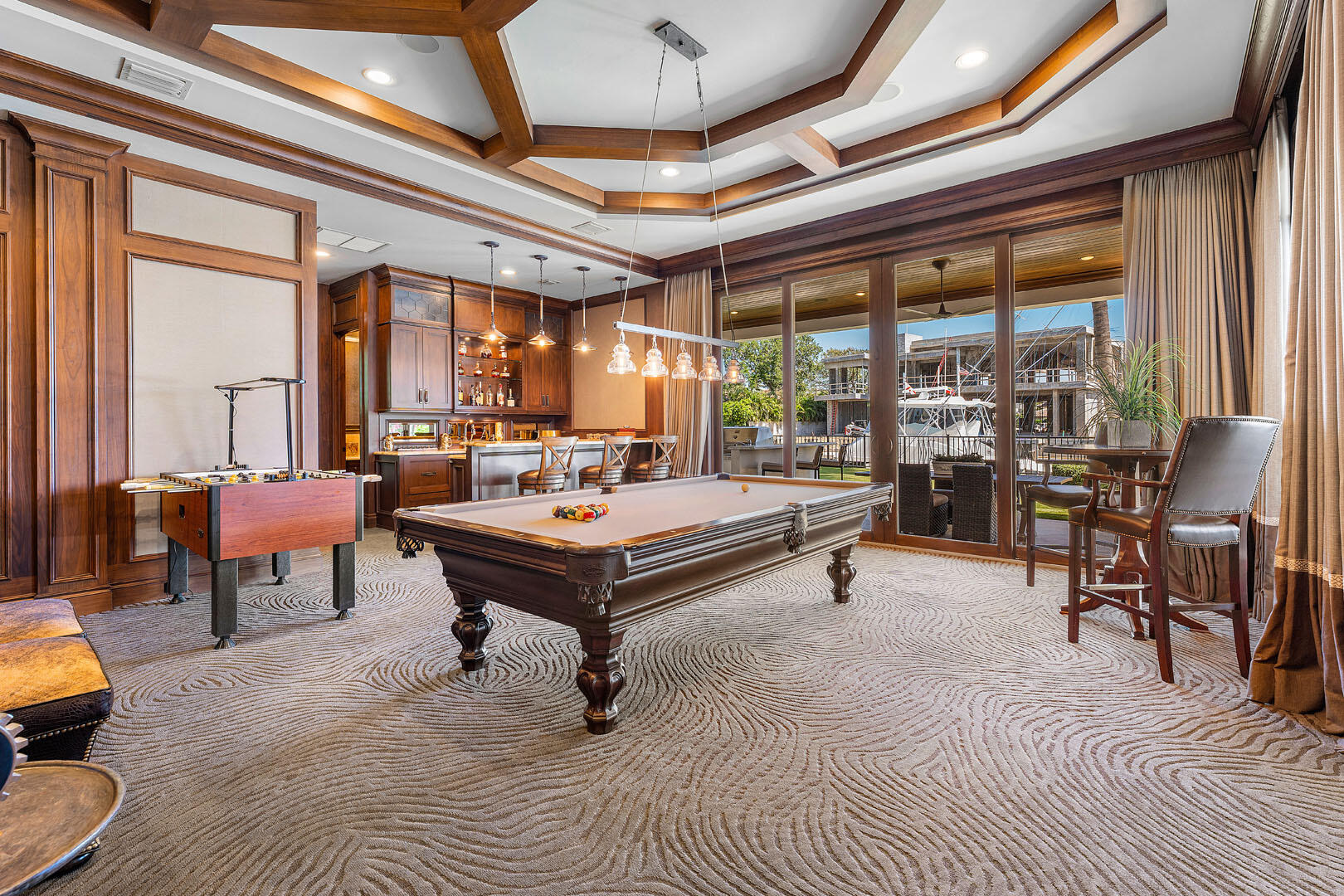 ROYAL PALM YACHT & COUNTRY CLUB - Residential