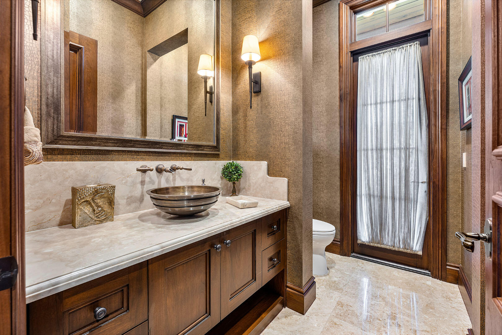 ROYAL PALM YACHT & COUNTRY CLUB - Residential