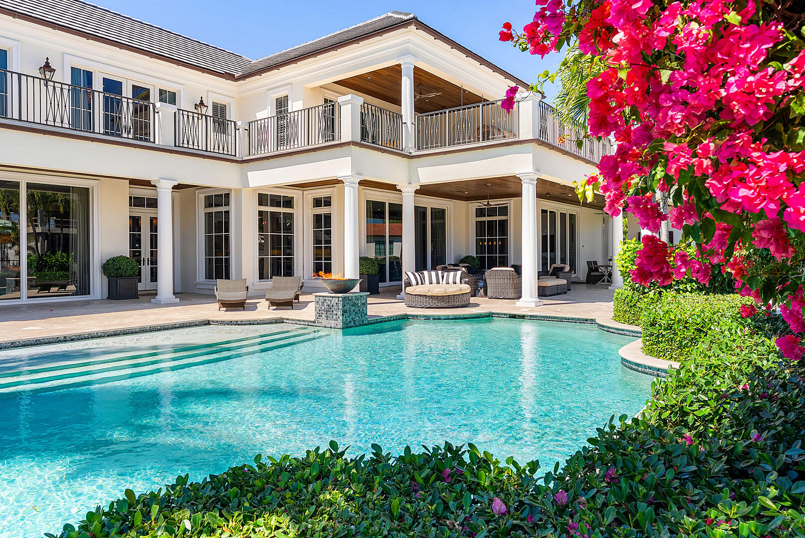 ROYAL PALM YACHT & COUNTRY CLUB - Residential
