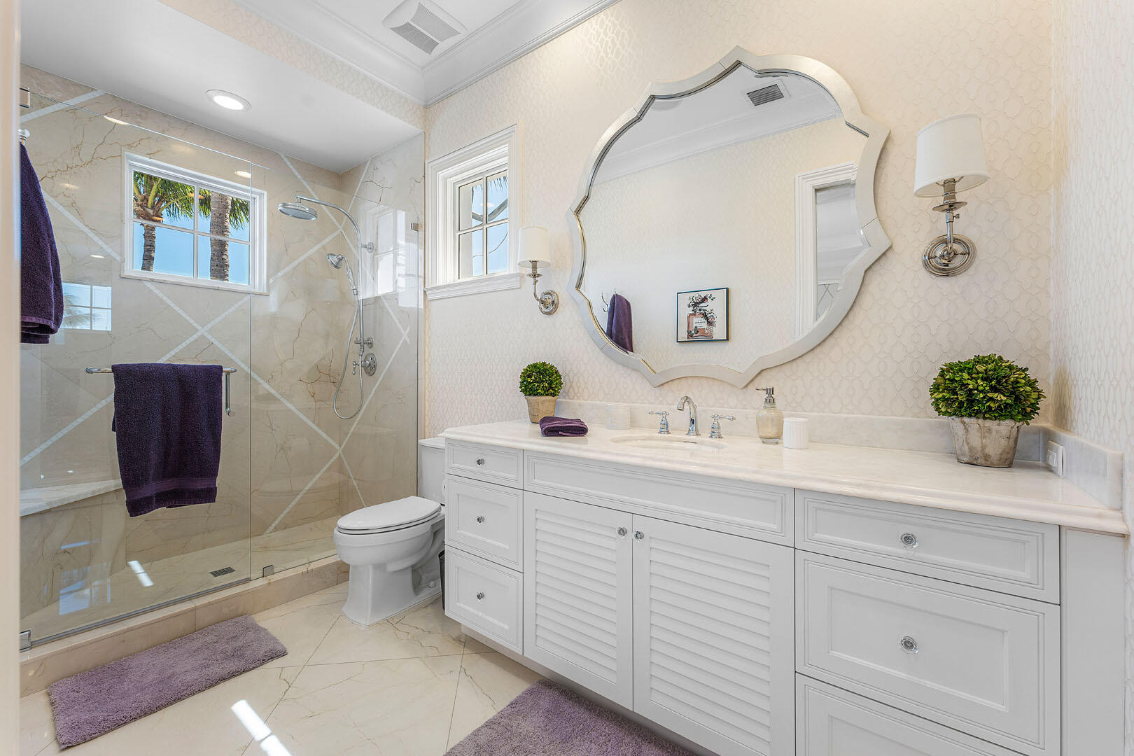 ROYAL PALM YACHT & COUNTRY CLUB - Residential